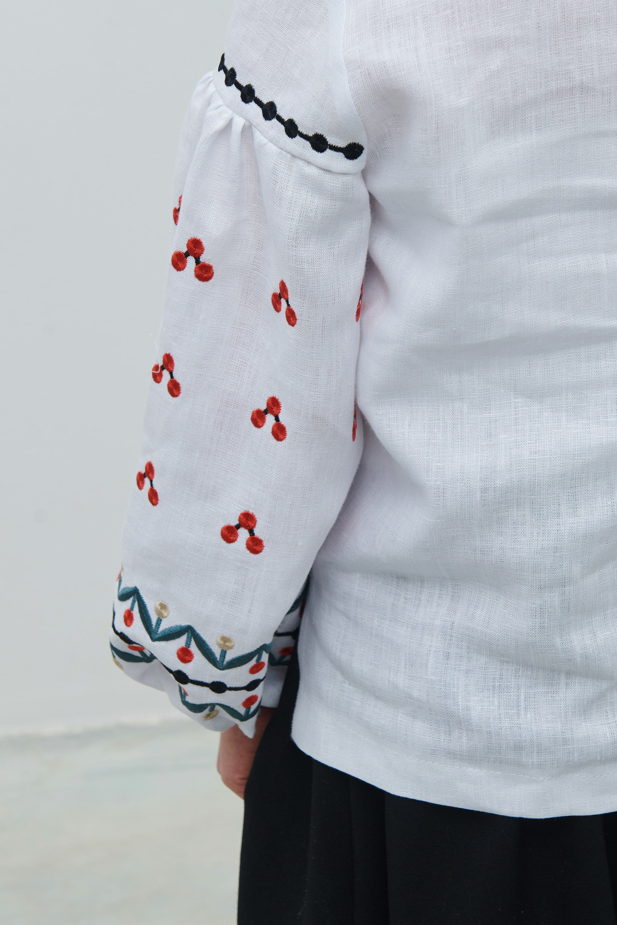 Blouse for a girl The flourishing of Maria Prymachenko work