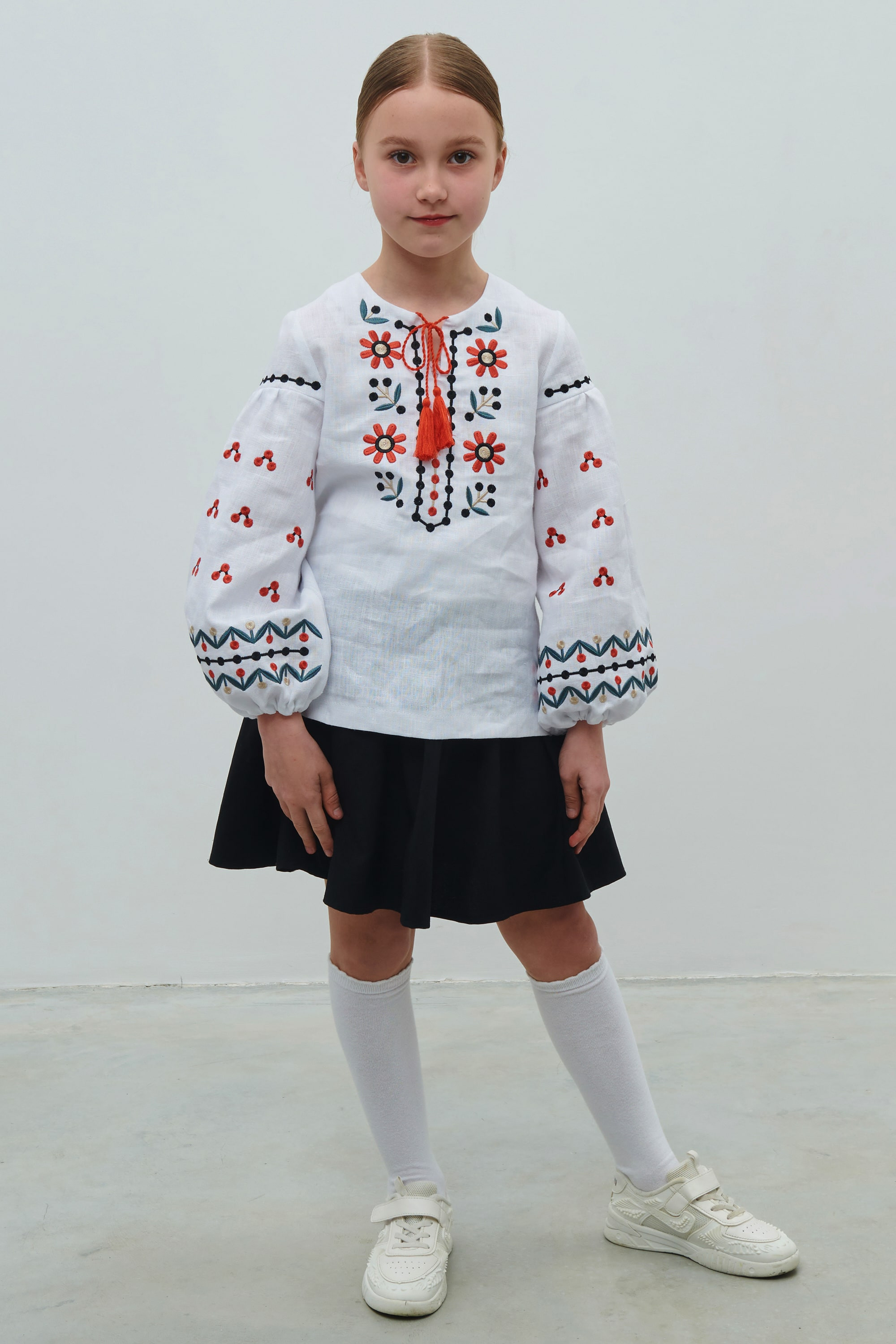 Blouse for a girl The flourishing of Maria Prymachenko work | 110
