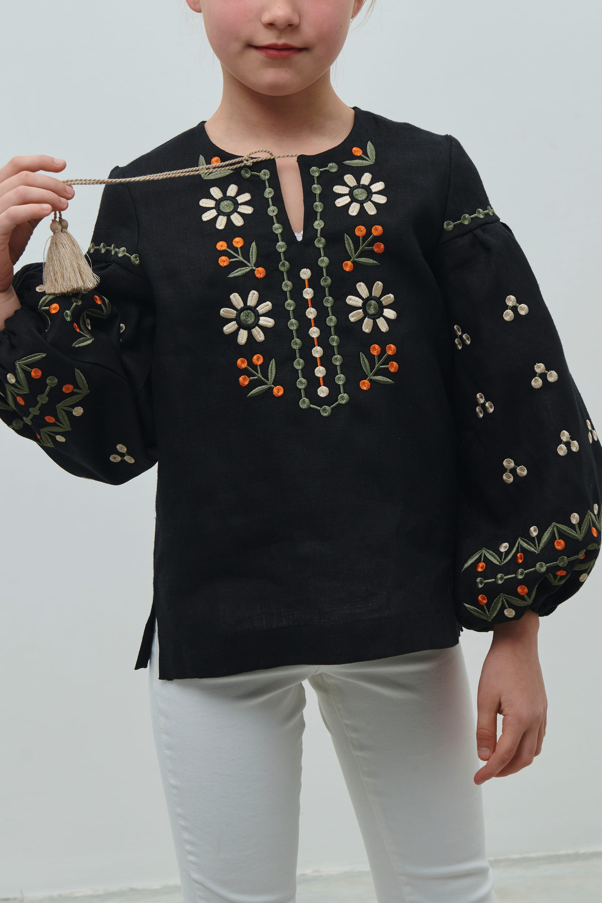 Black linen blouse for girls Rozkvit | 110