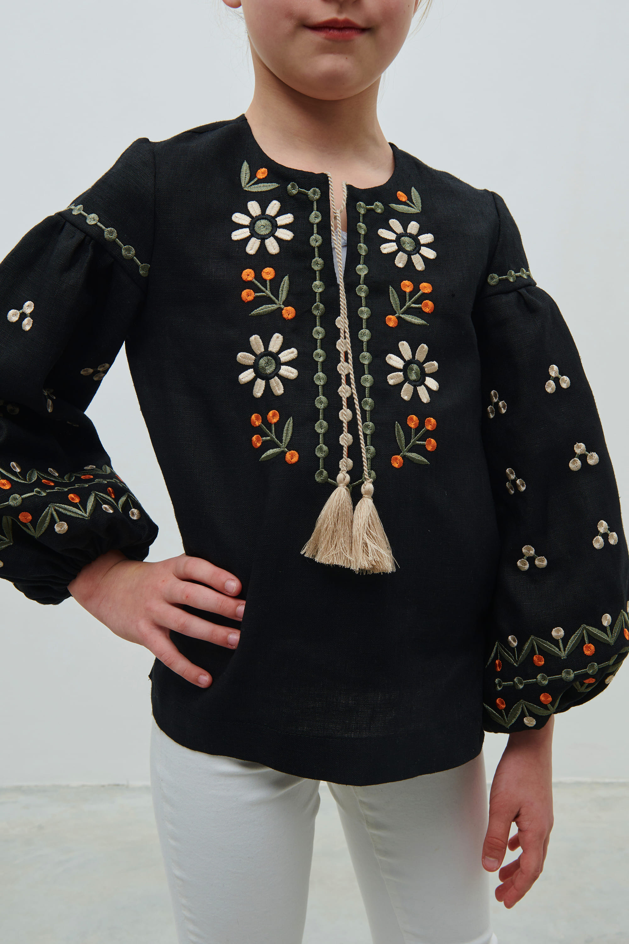Black linen blouse for girls Rozkvit | 110