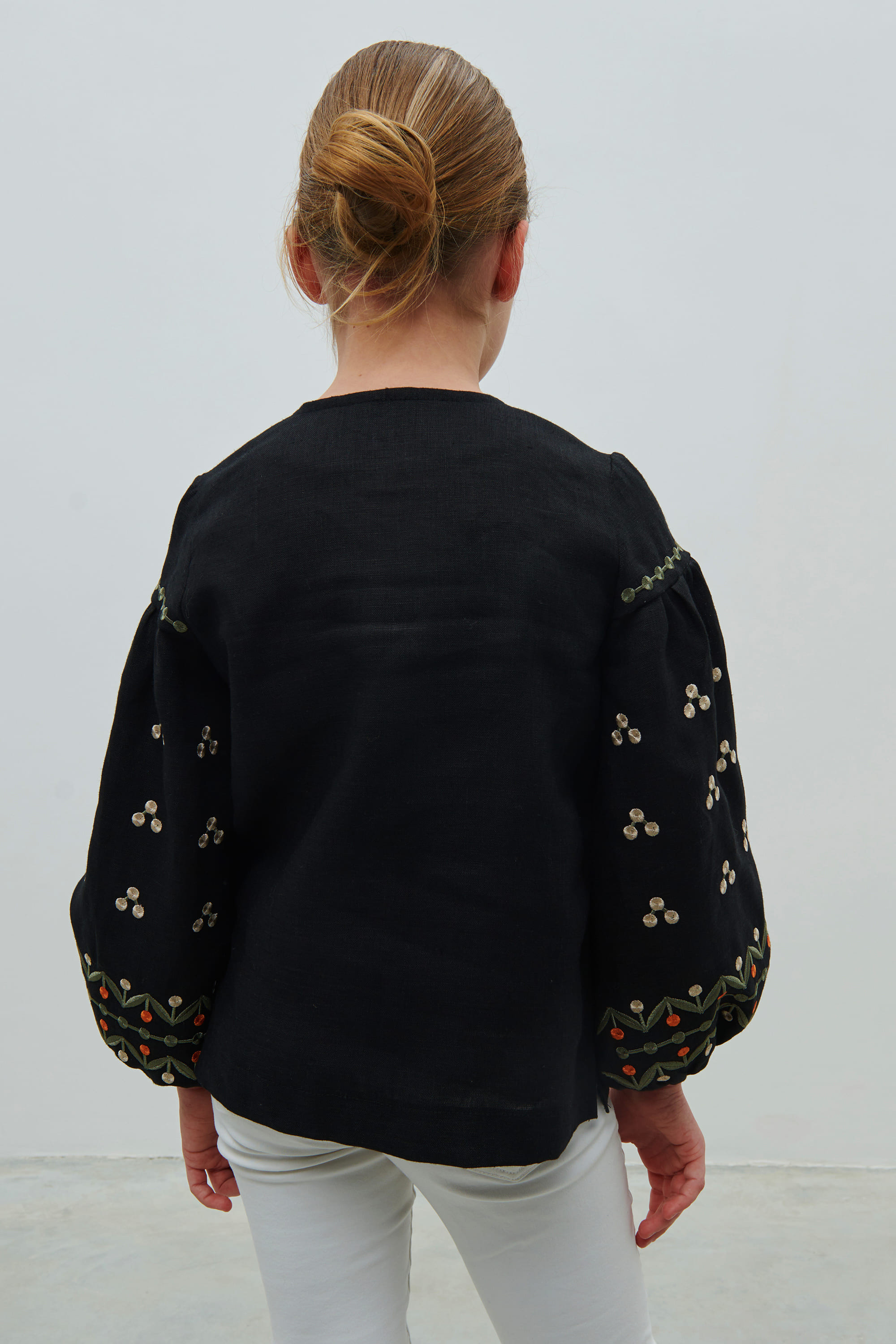 Black linen blouse for girls Rozkvit