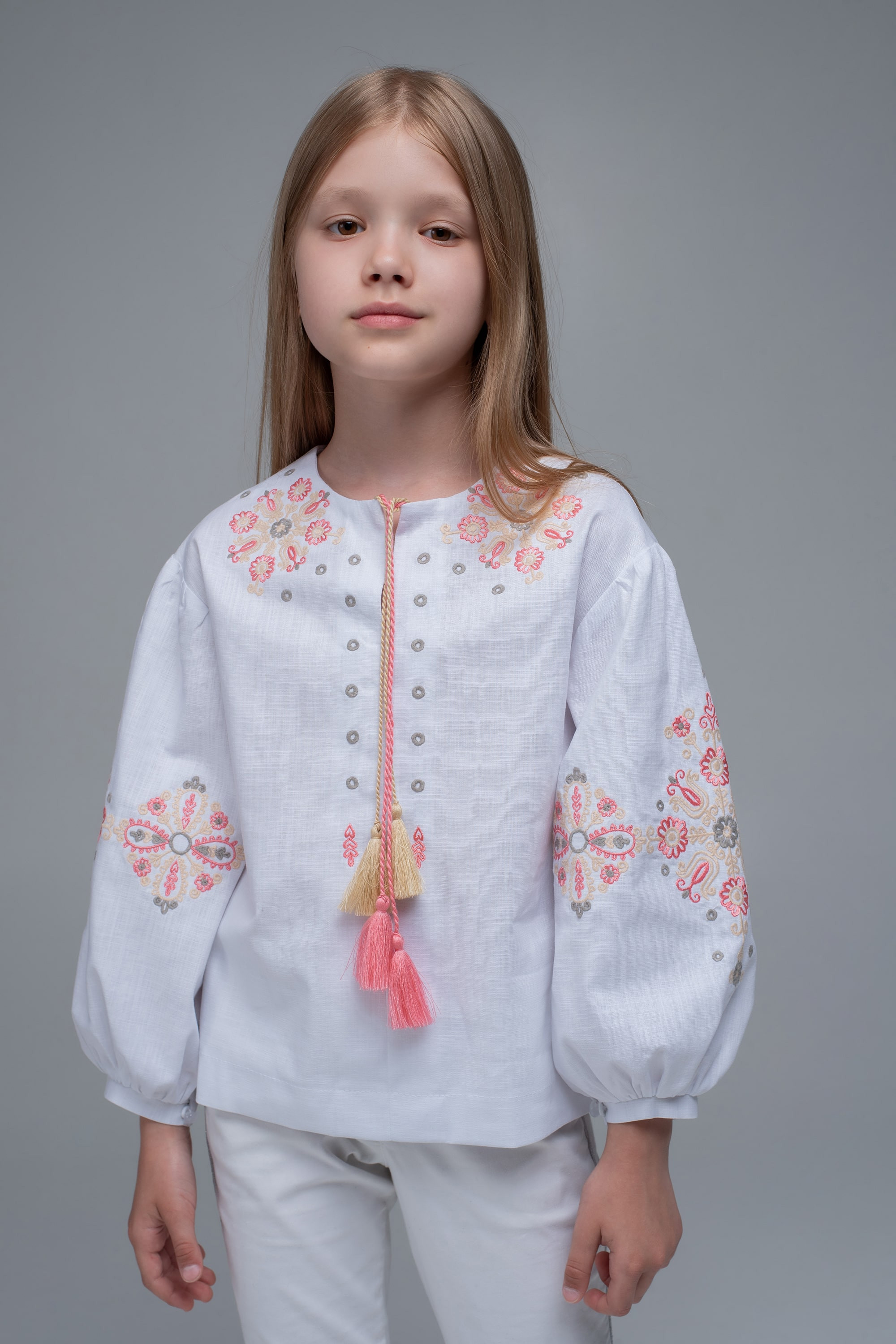 Embroidered blouse for girls White1