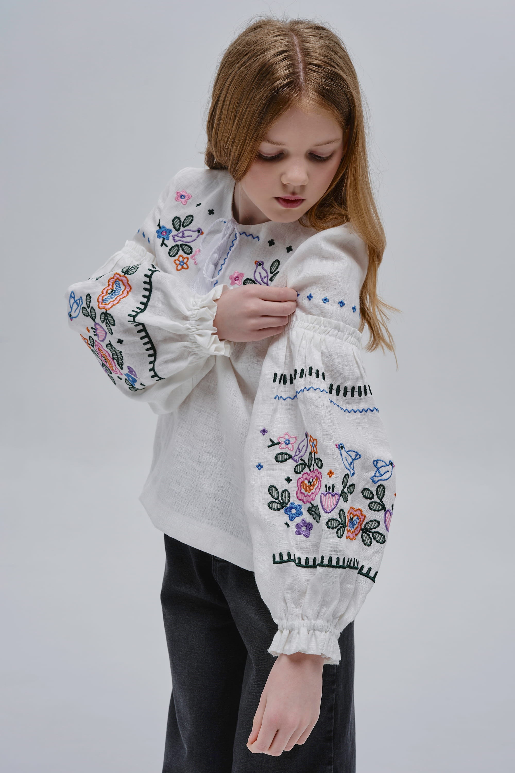 Girls’ White Embroidered Blouse Huli-Huli | 110