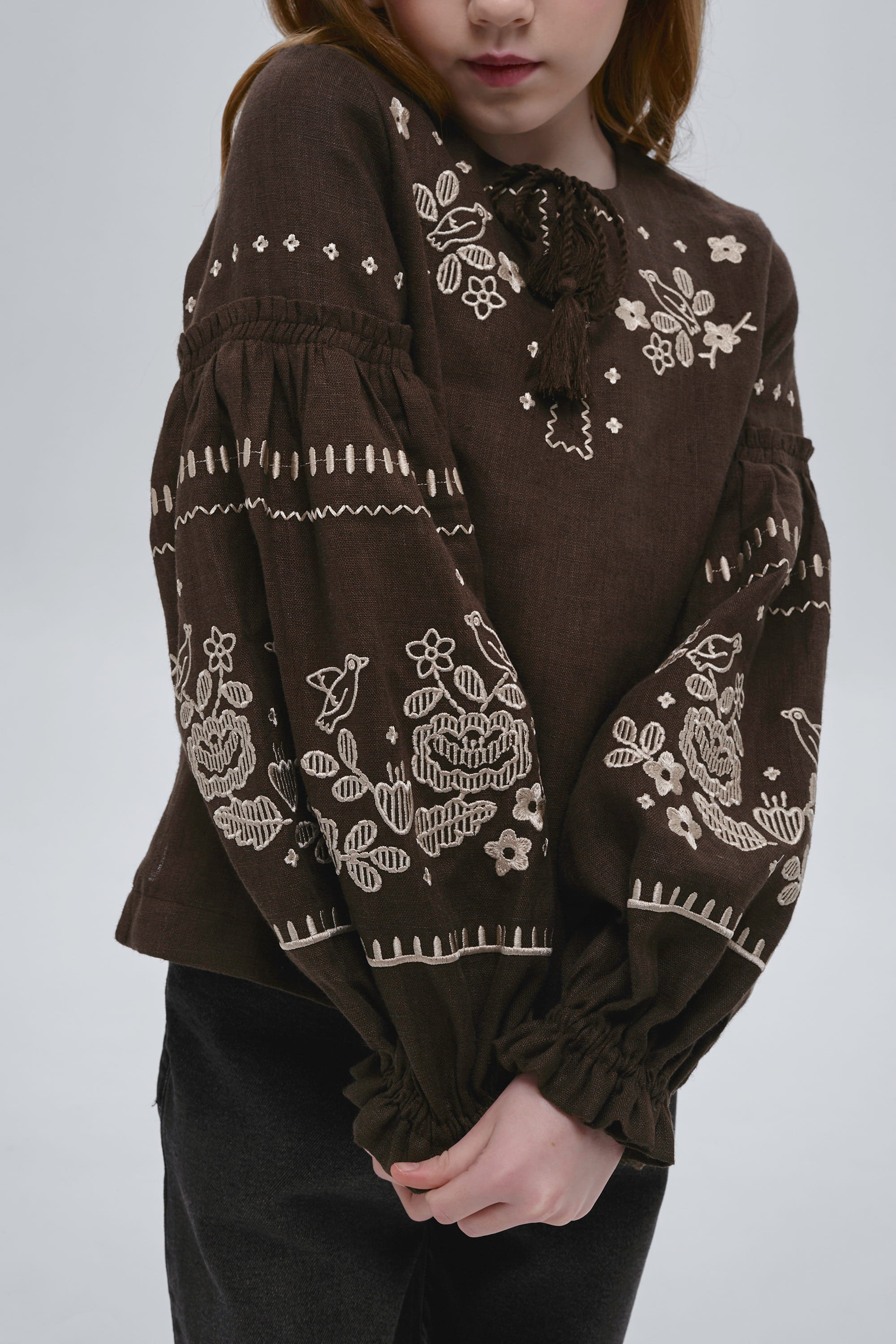 Embroidered brown blouse for girl Guli-Guli | 110
