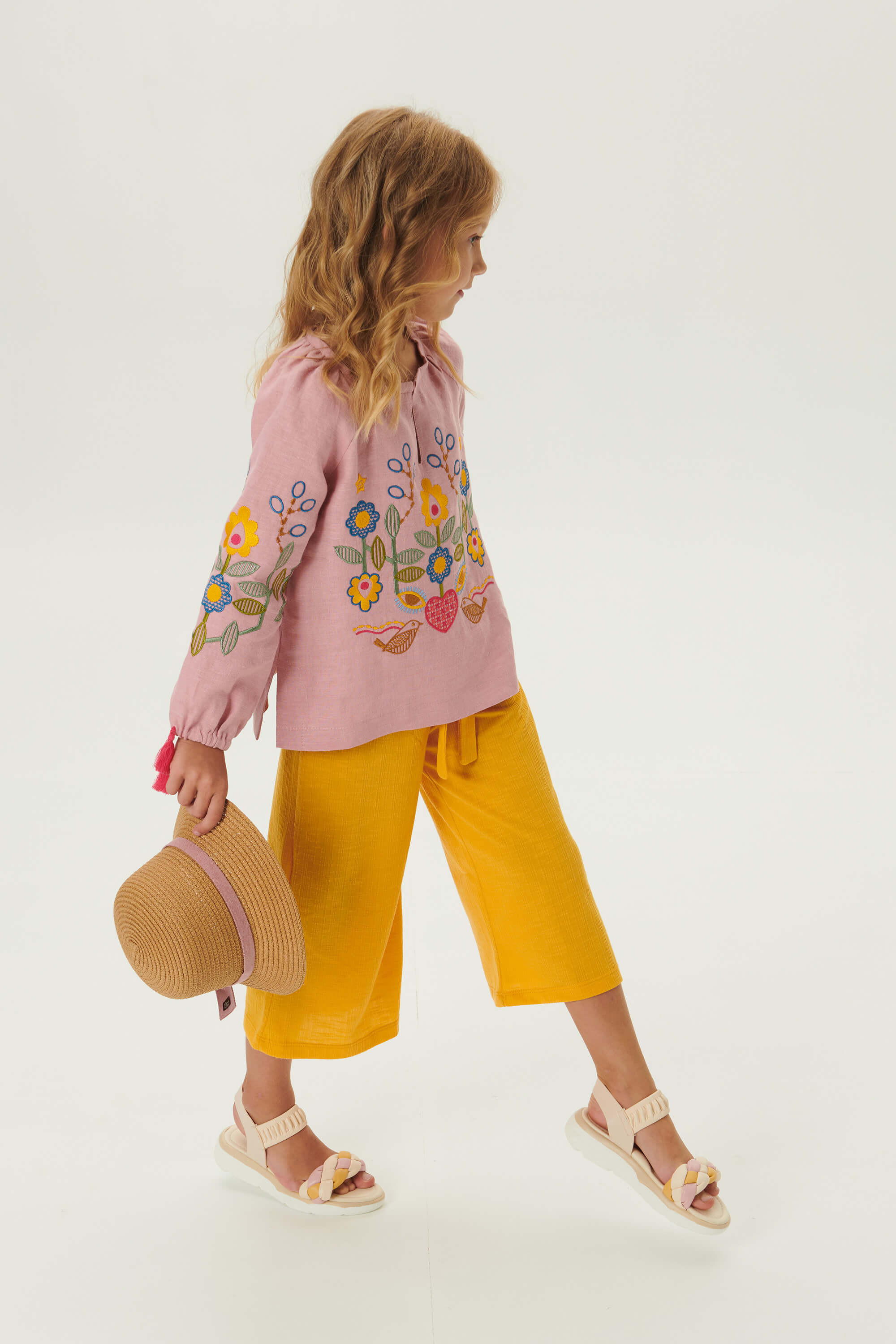Embroidered shirt for girls Love Ukraine | 146 Embroidered shirt for girls Love Ukraine | 146