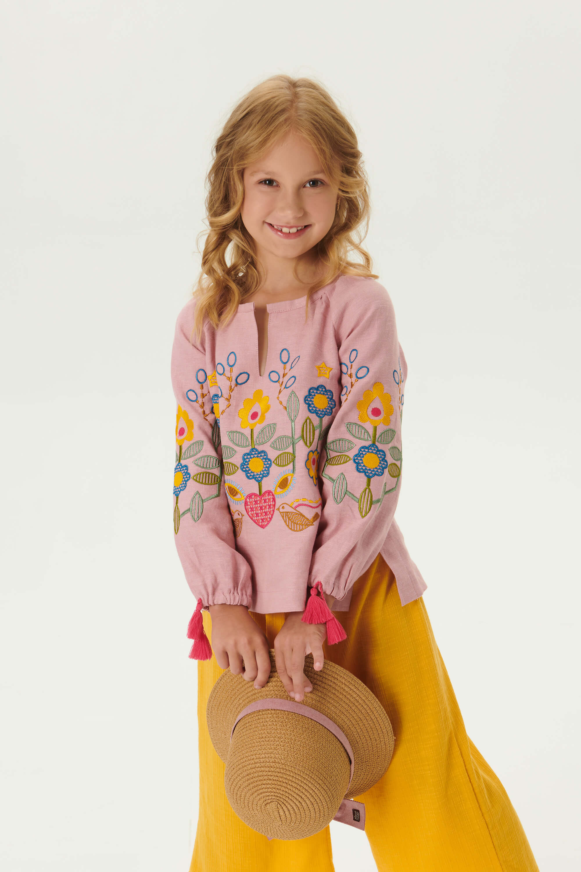 Embroidered shirt for girls Love Ukraine | 146 Embroidered shirt for girls Love Ukraine | 146