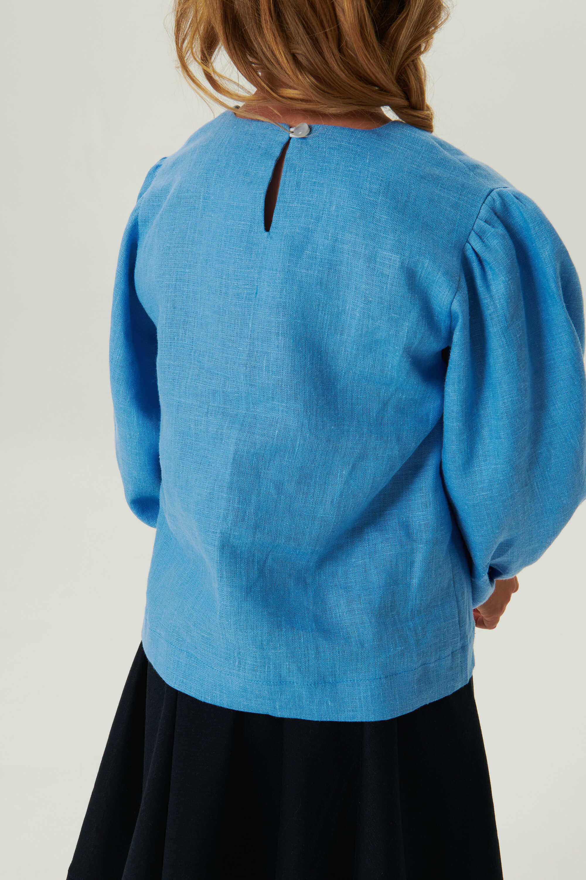 Embroidered blouse for a girl Spring 3
