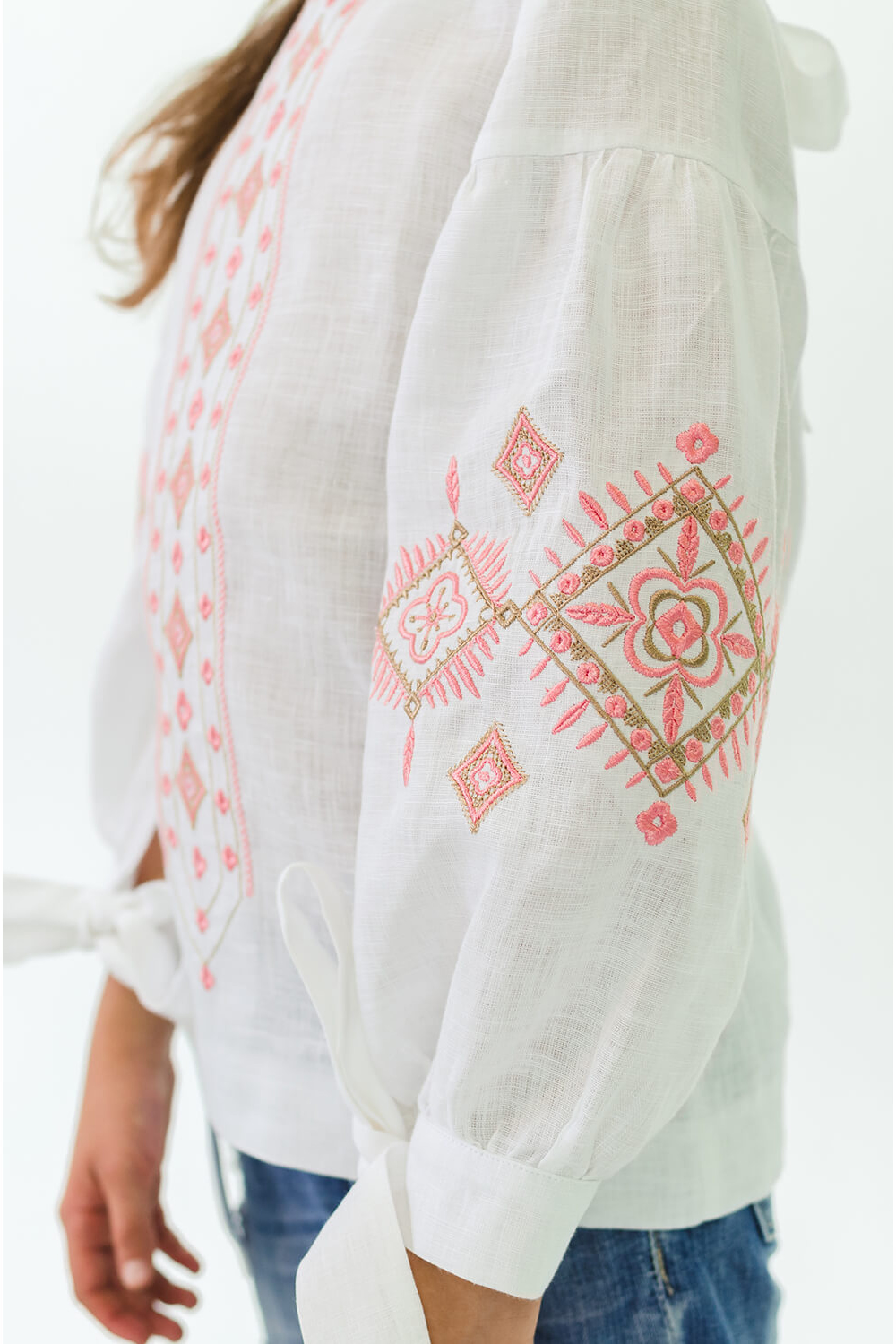 Вишита блуза для дівчинки з бантами White | 140