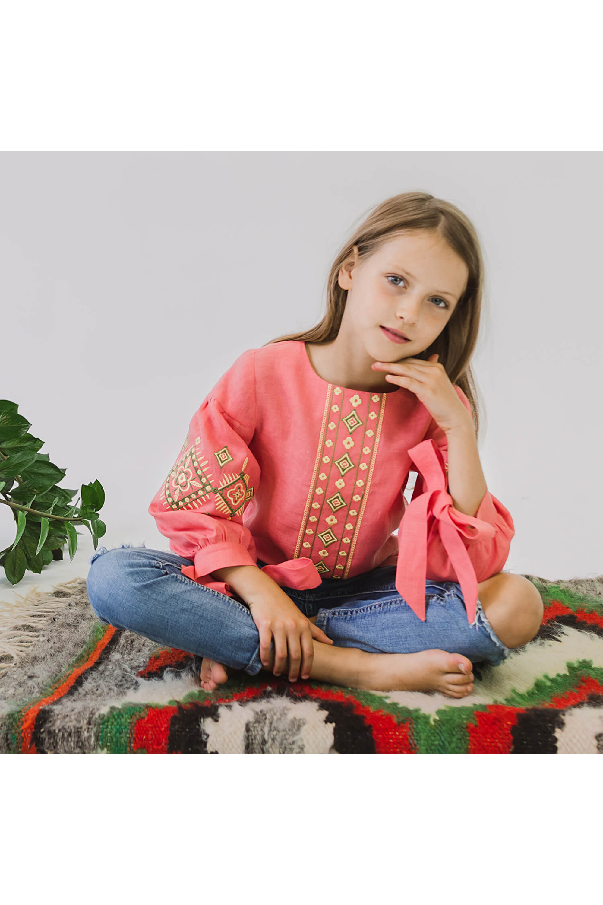 Вишита блуза для дівчинки з бантами Dark Peach