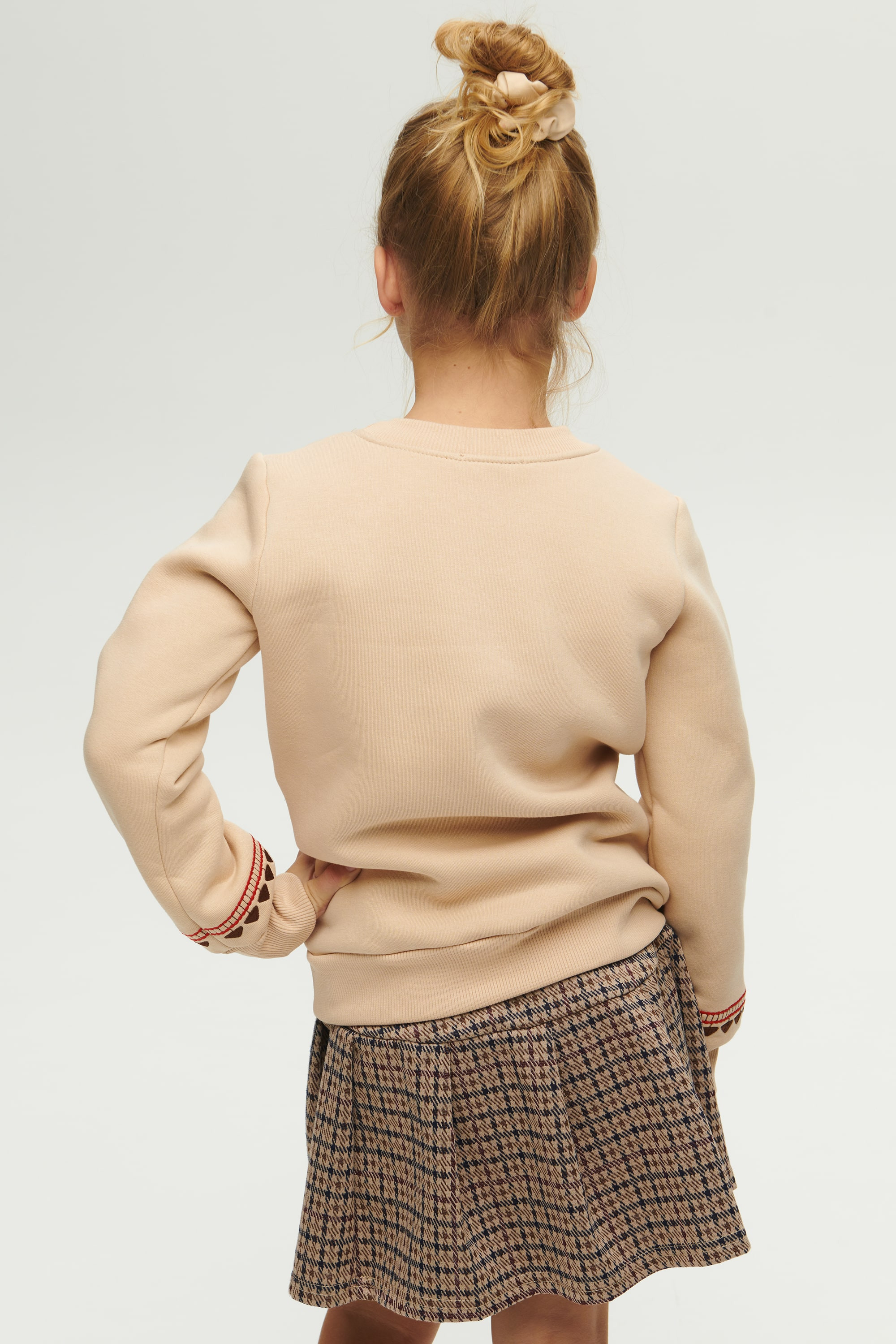 Christmas beige sweatshirt for a girl | 80