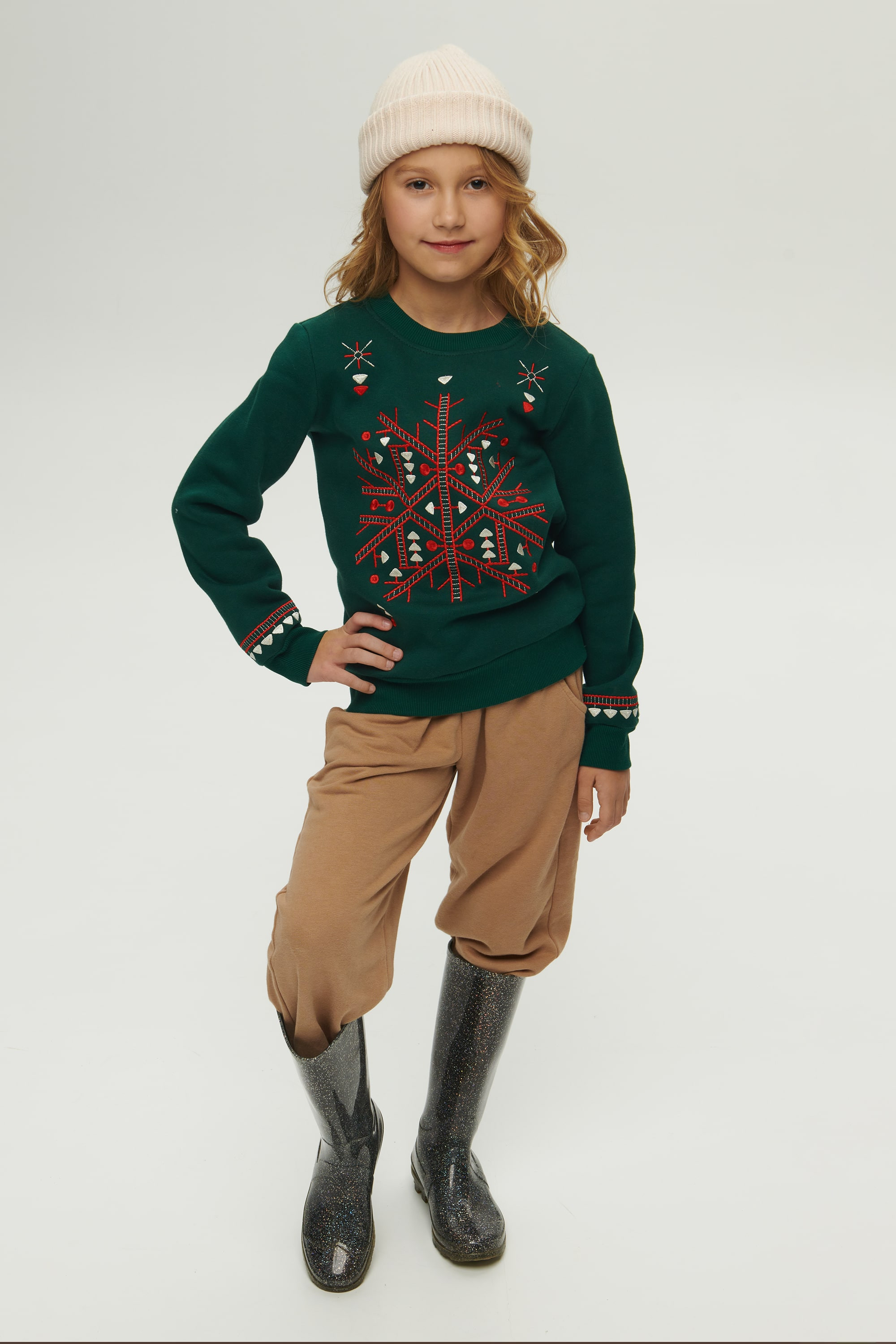Christmas green sweatshirt for a girl | 80
