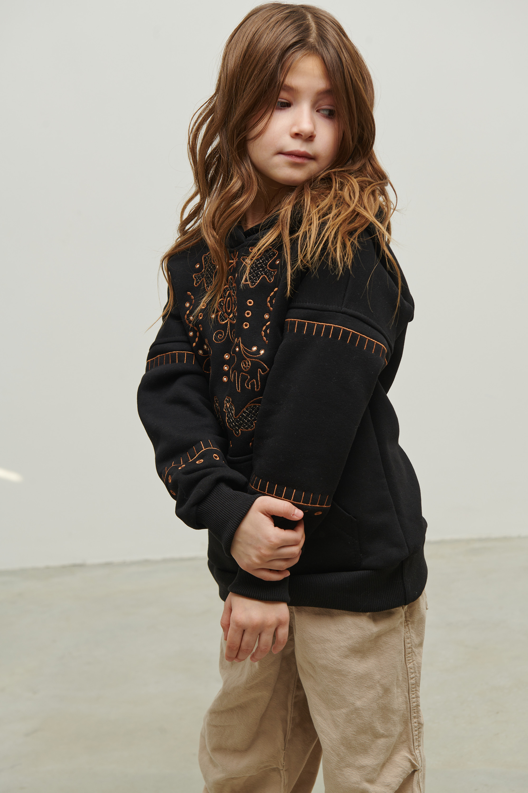 Black hoodie for girls Svyatko