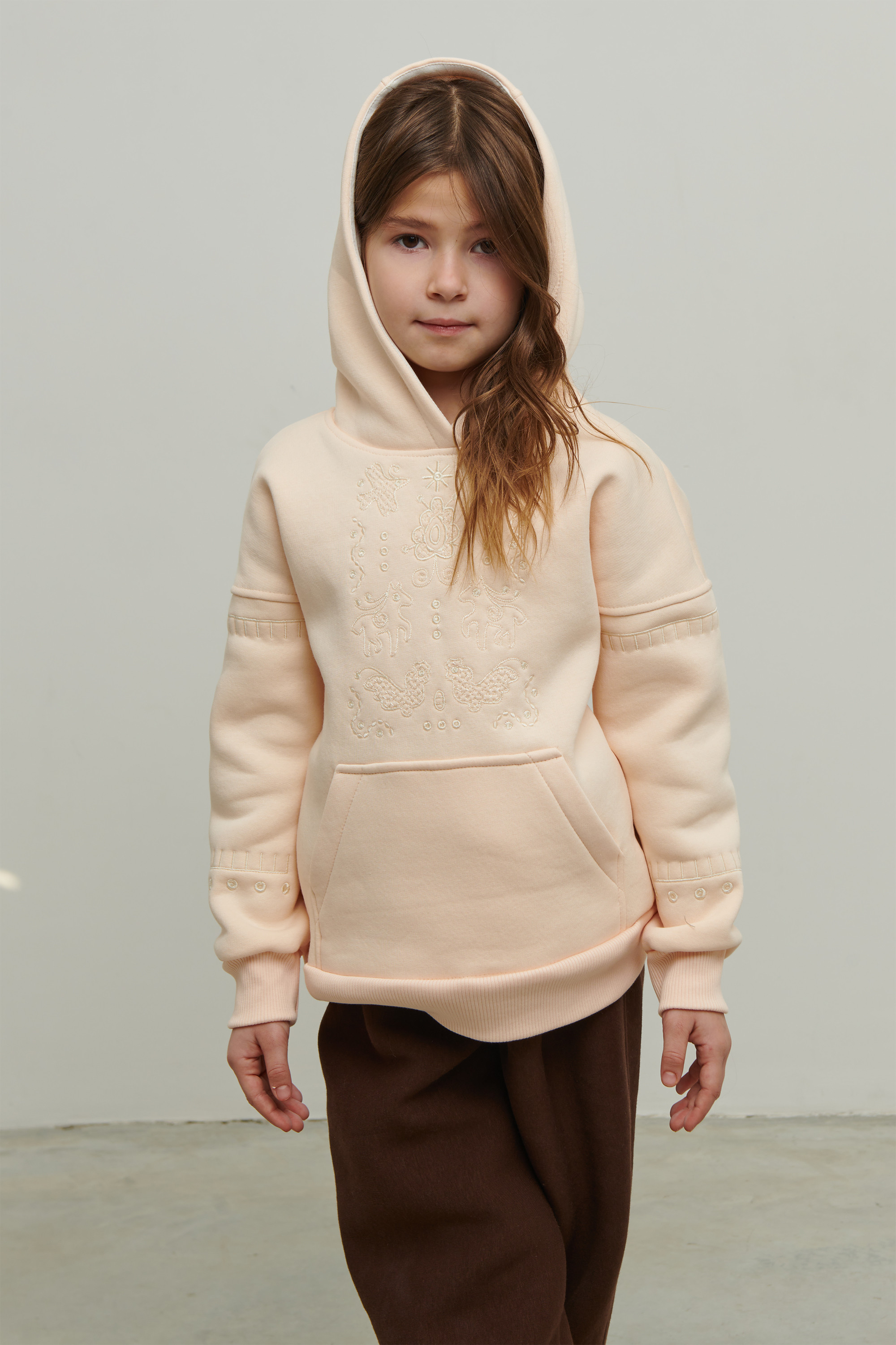 Beige hoodie for girls Svyatko | 110