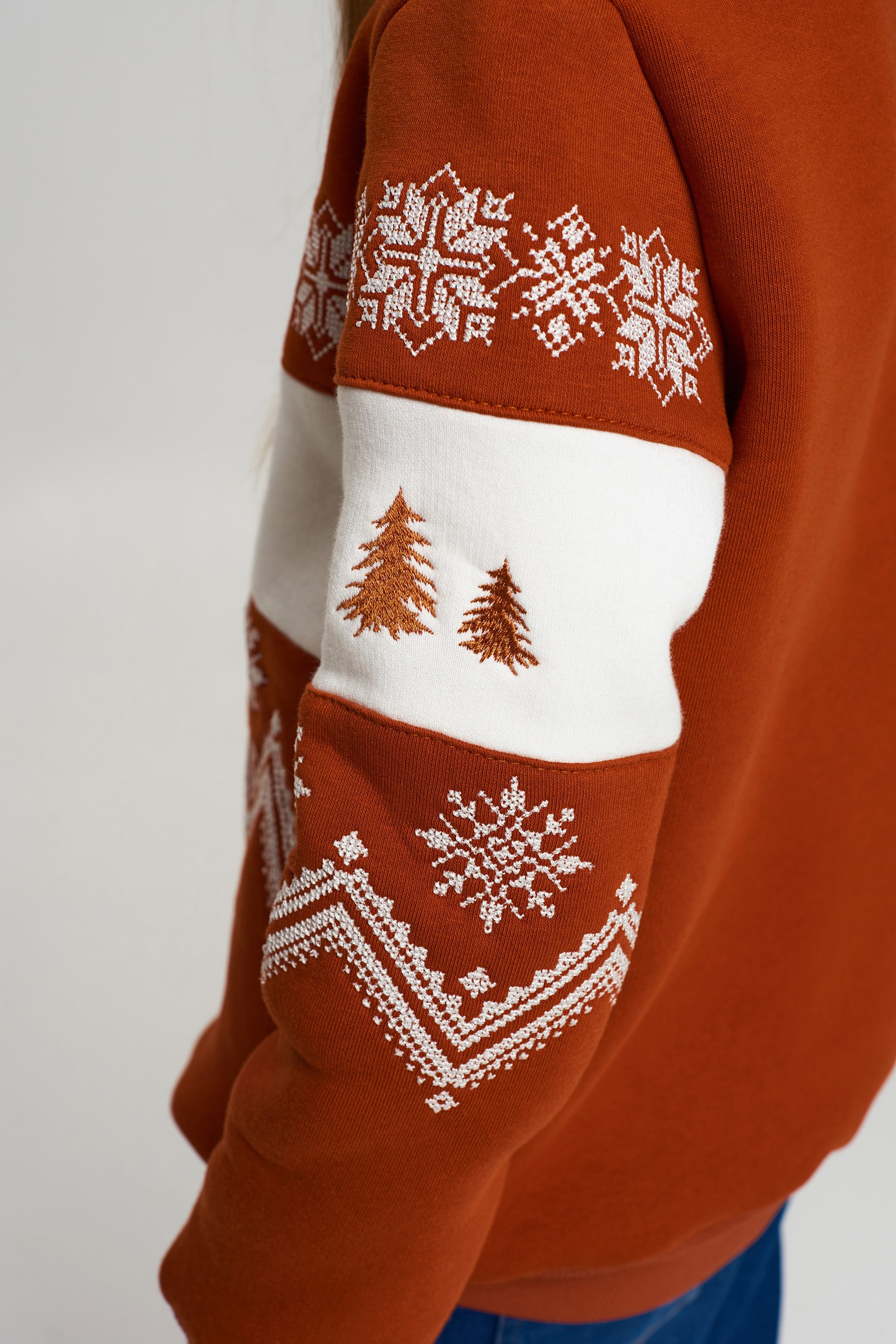 Christmas sweatshirt for a brown girl