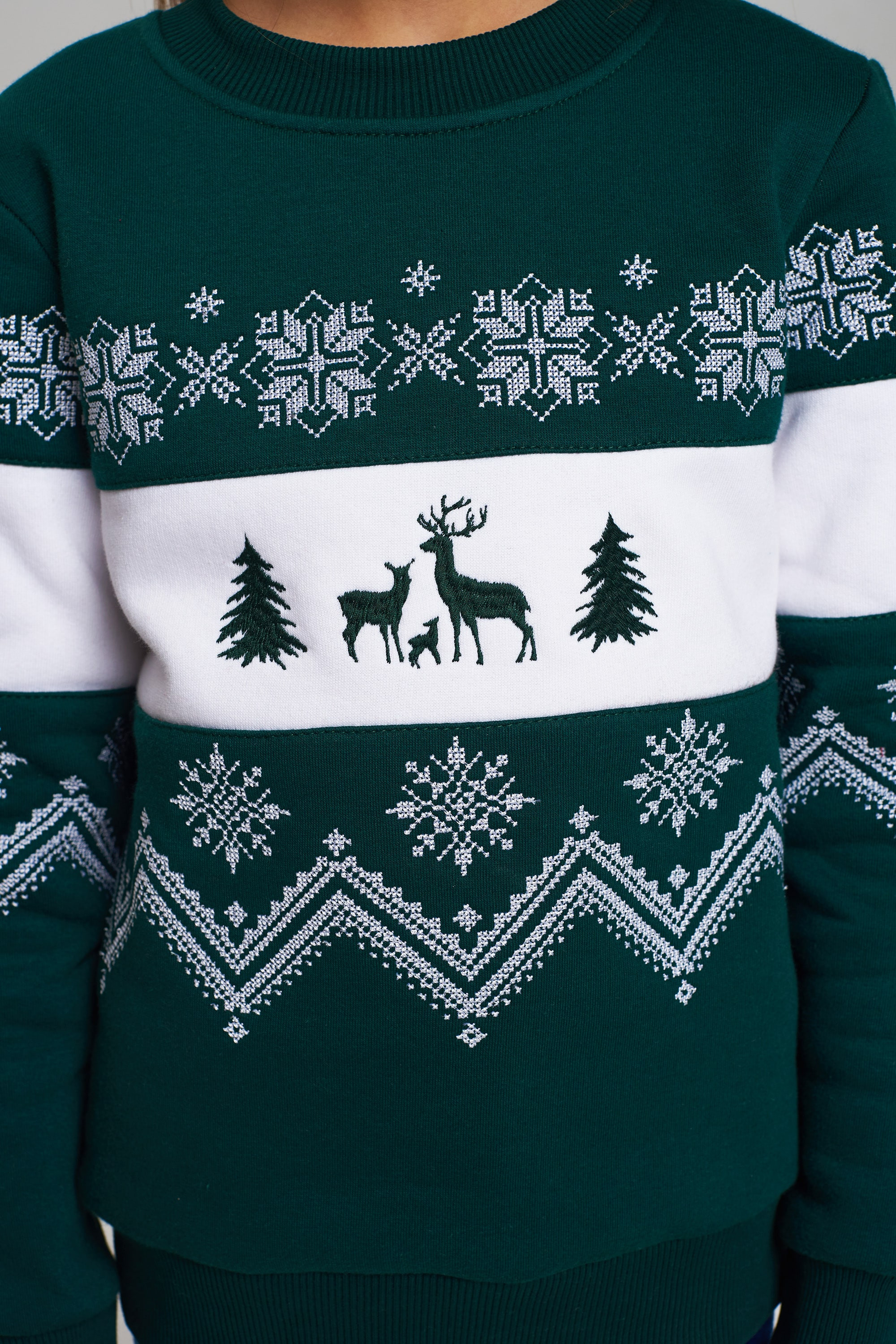 Christmas sweatshirt for girls green