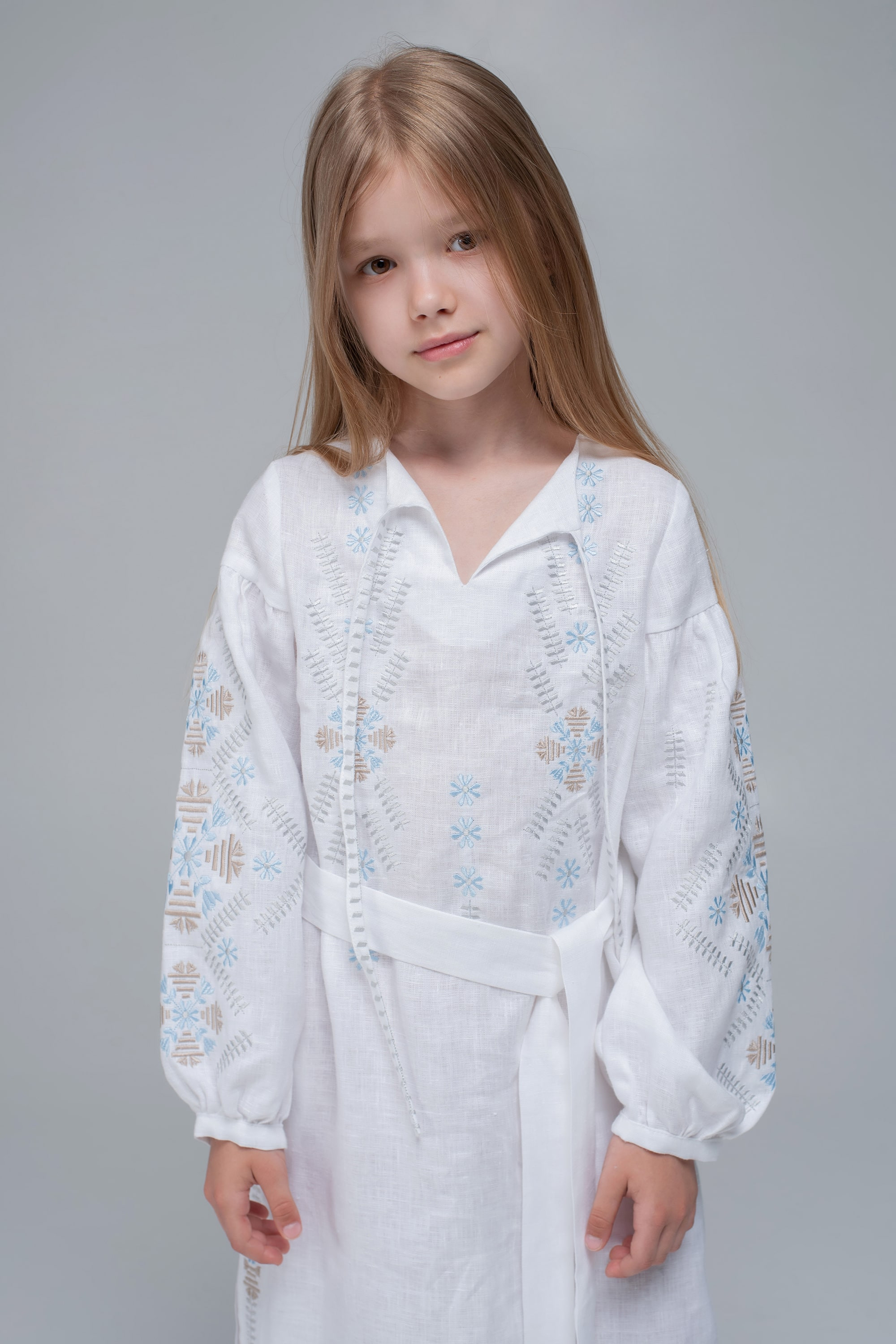 Embroidered dress White/Triytsia