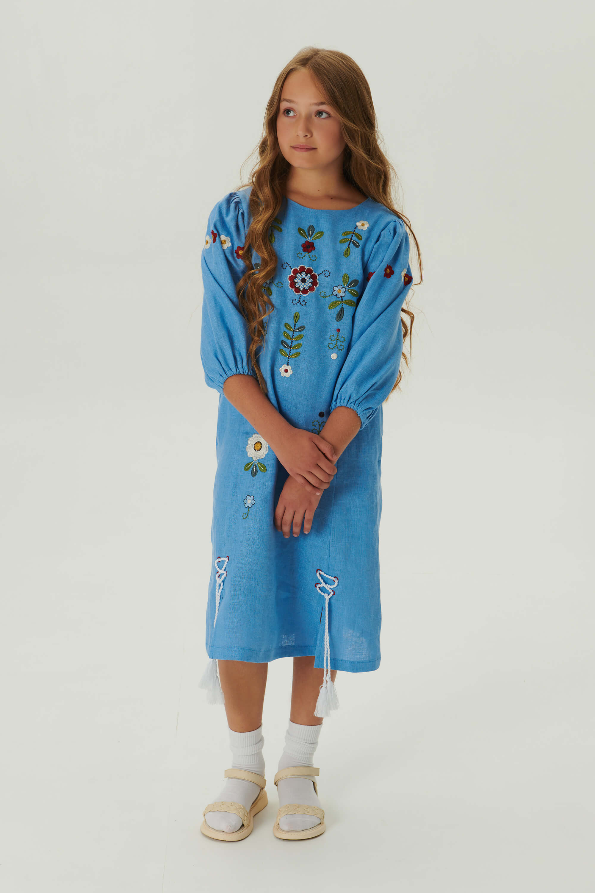 Embroidered dress for a girl Spring  3