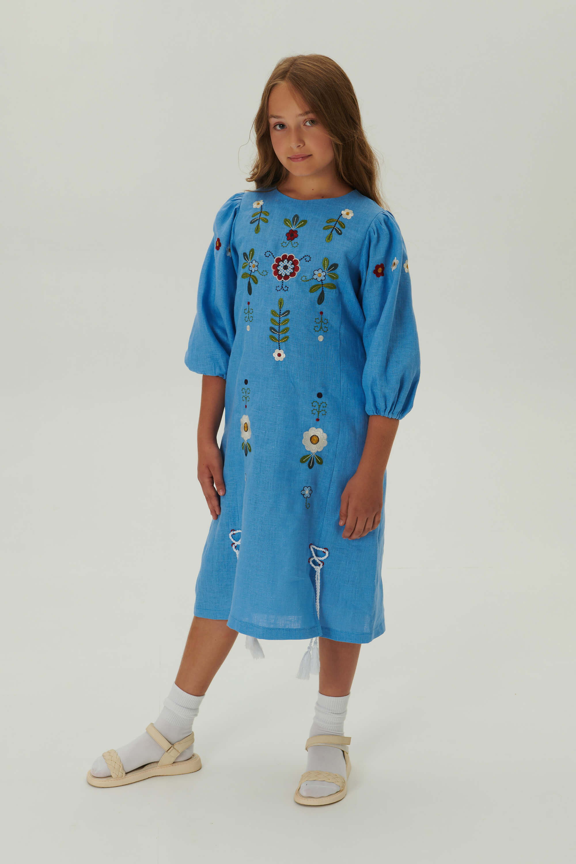 Embroidered dress for a girl Spring  3
