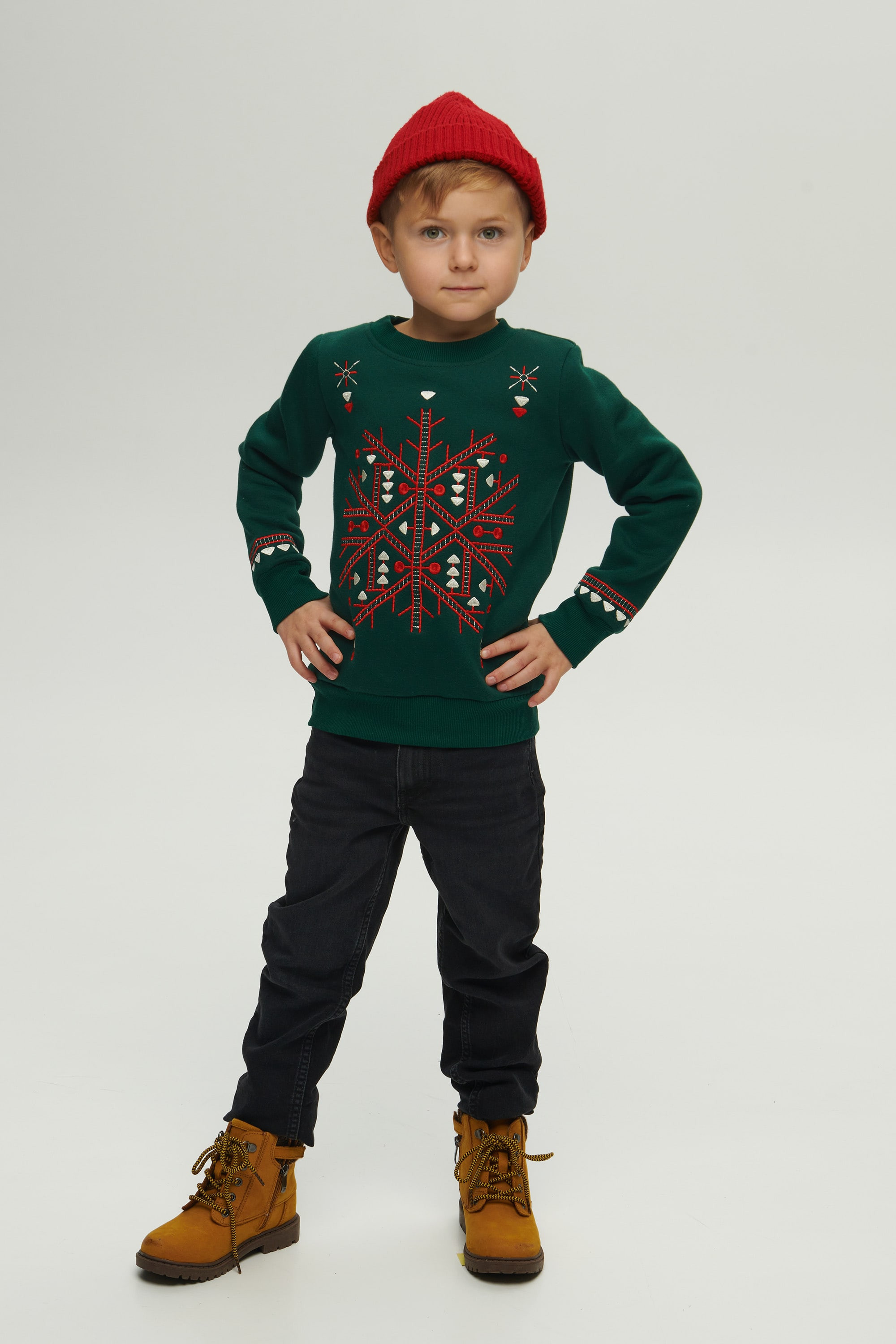 Christmas green sweatshirt for a boy
