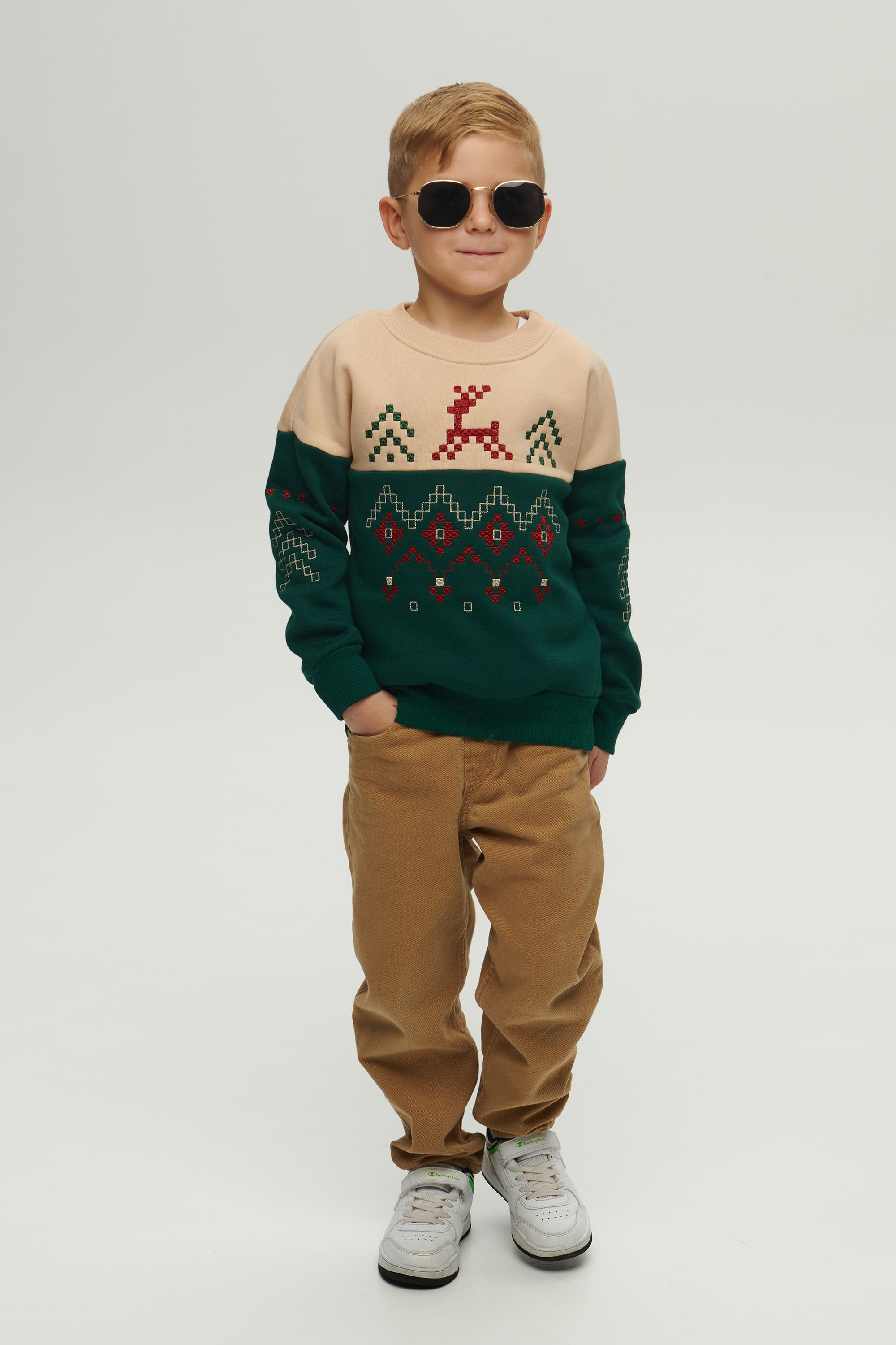 New Year's green sweatshirt for a boy December | 80