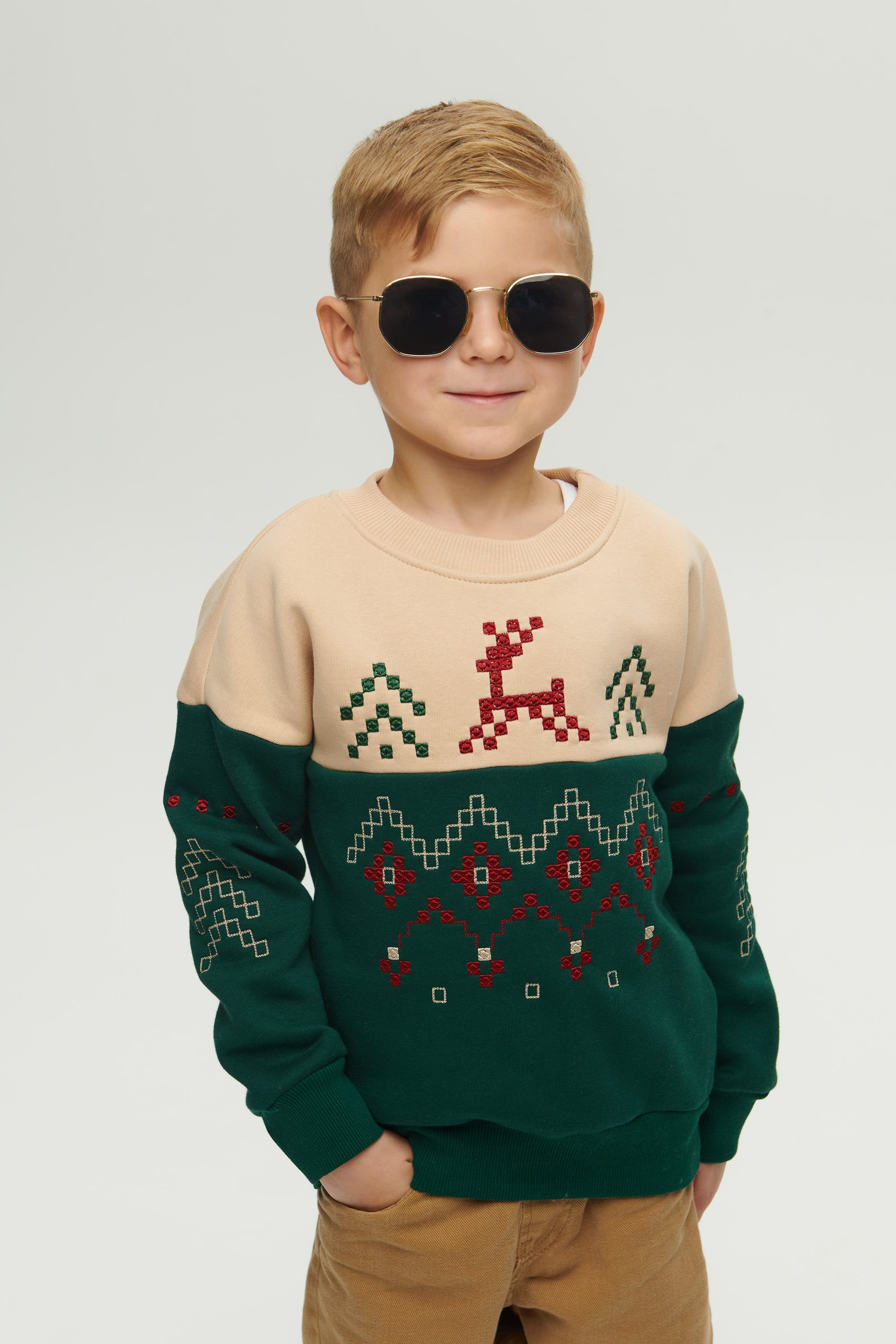 New Year's green sweatshirt for a girl December