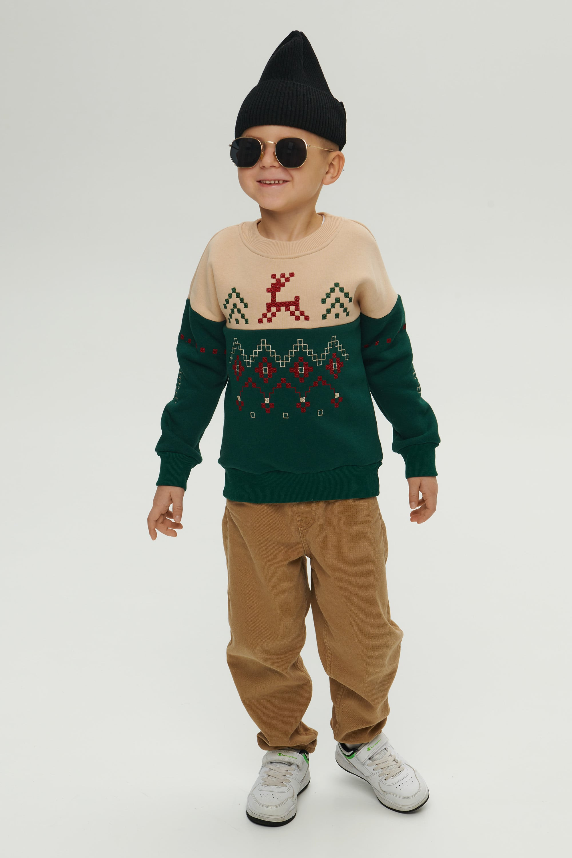 New Year's green sweatshirt for a boy December | 80