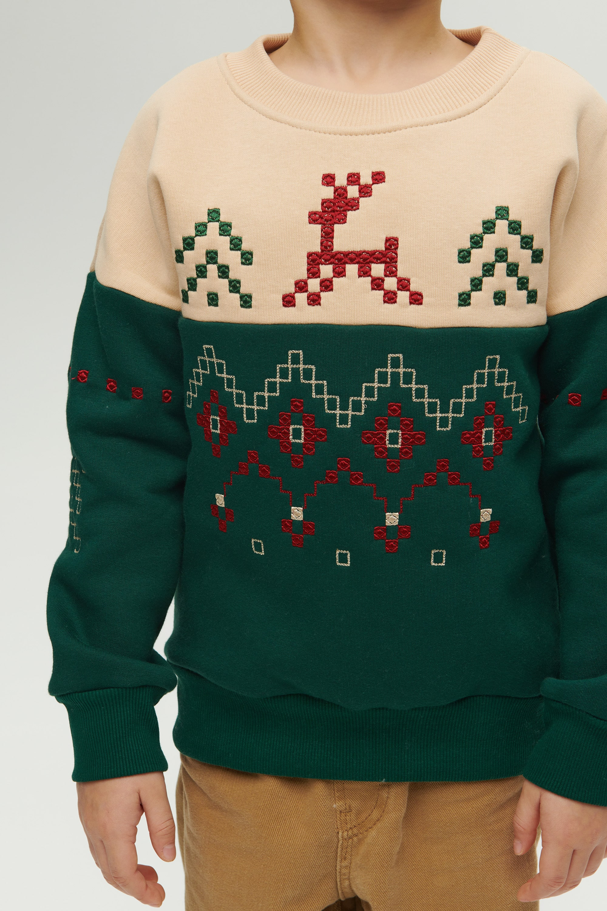 New Year's green sweatshirt for a girl December