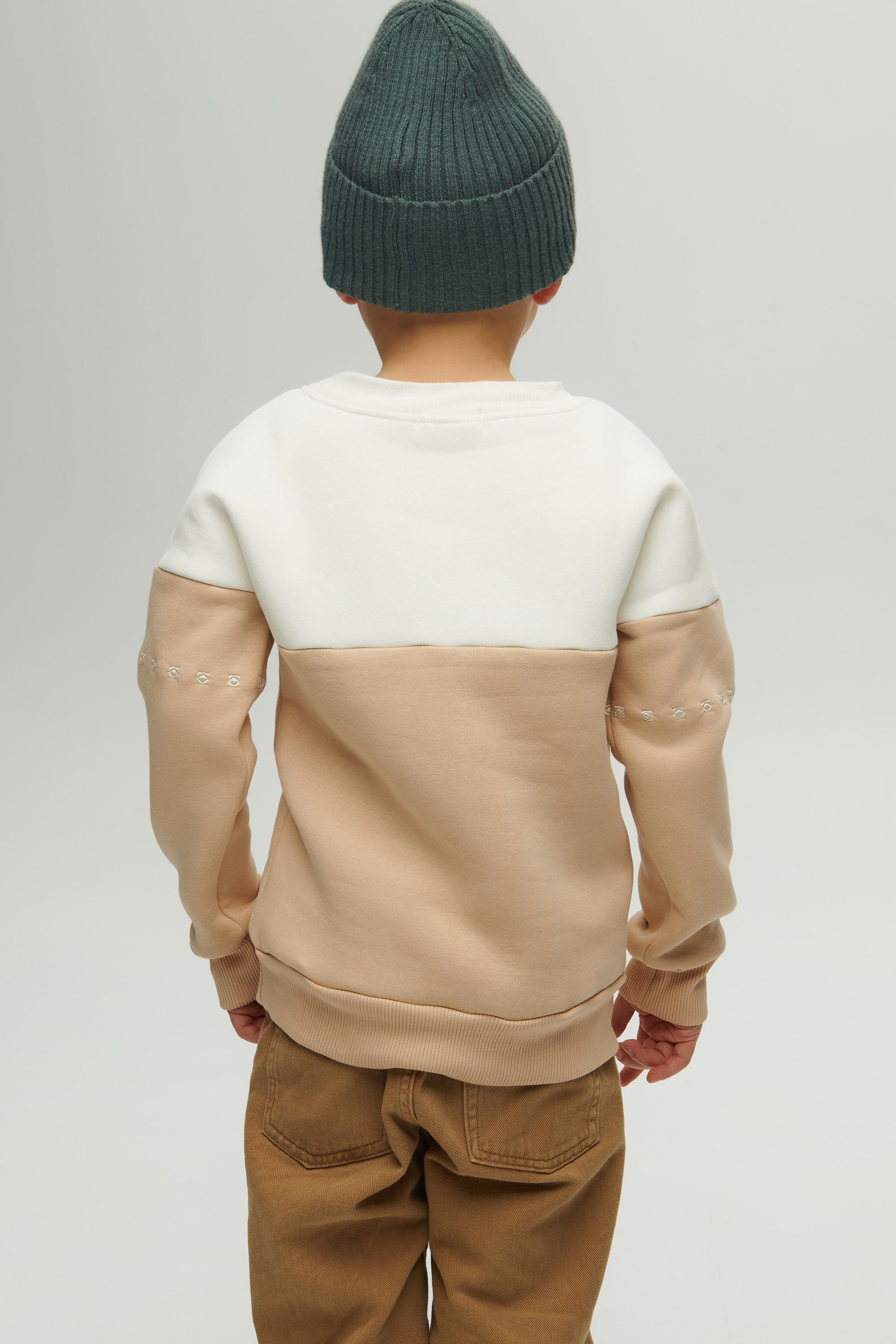 Christmas beige sweatshirt for a boy December | 80