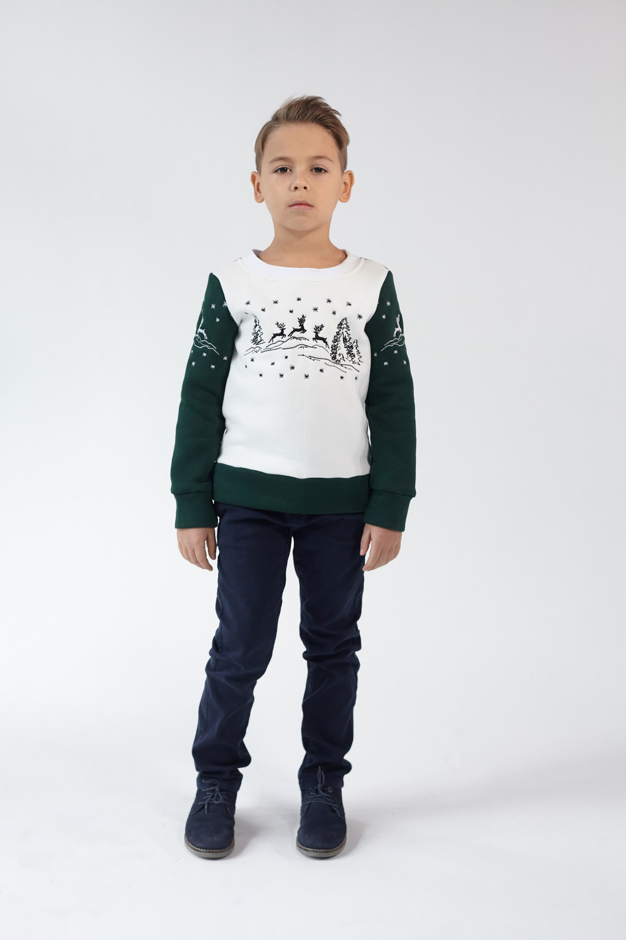Christmas sweatshirt for a boy Green Deer