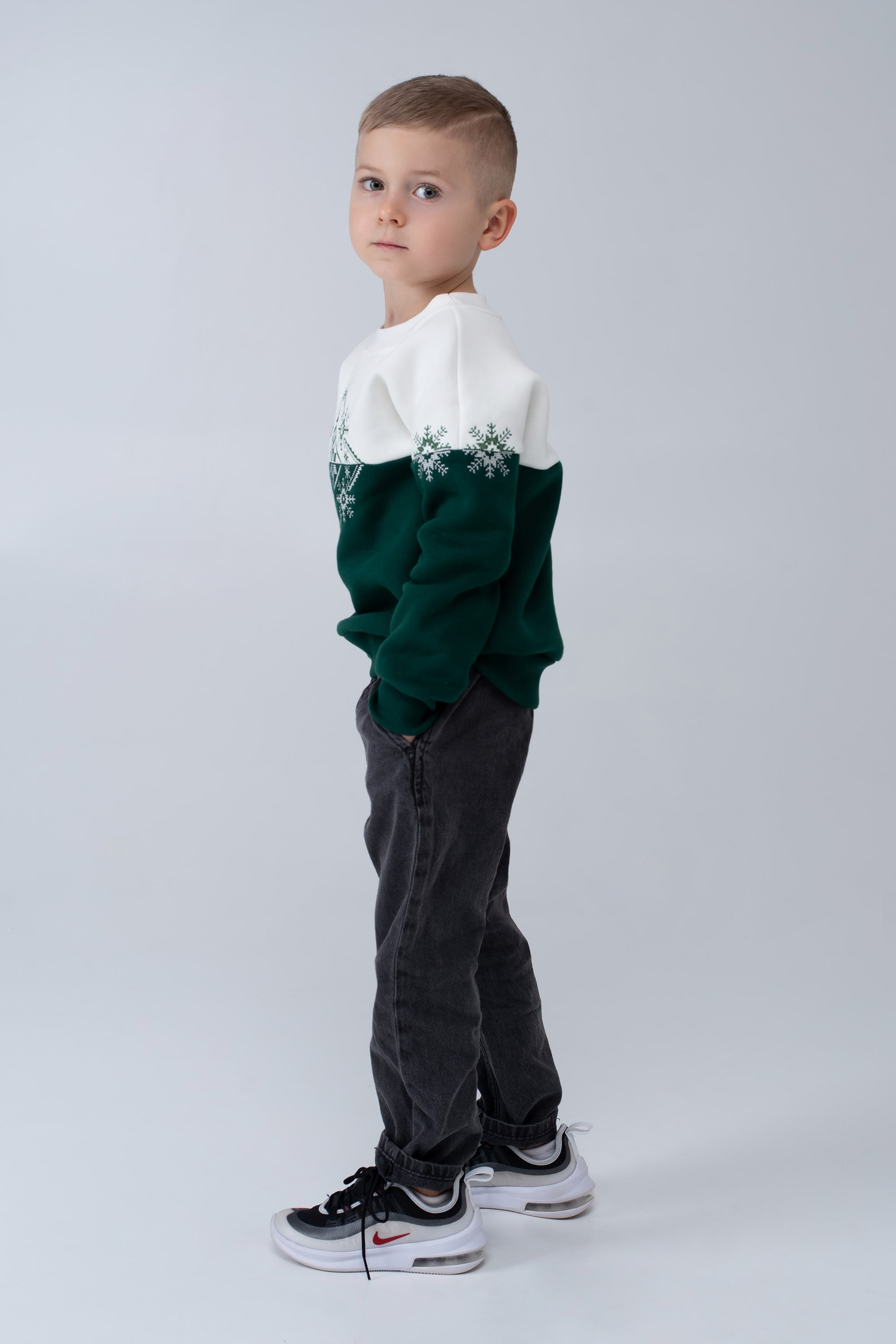 Christmas sweatshirt for a boy Green Snowflake | 80