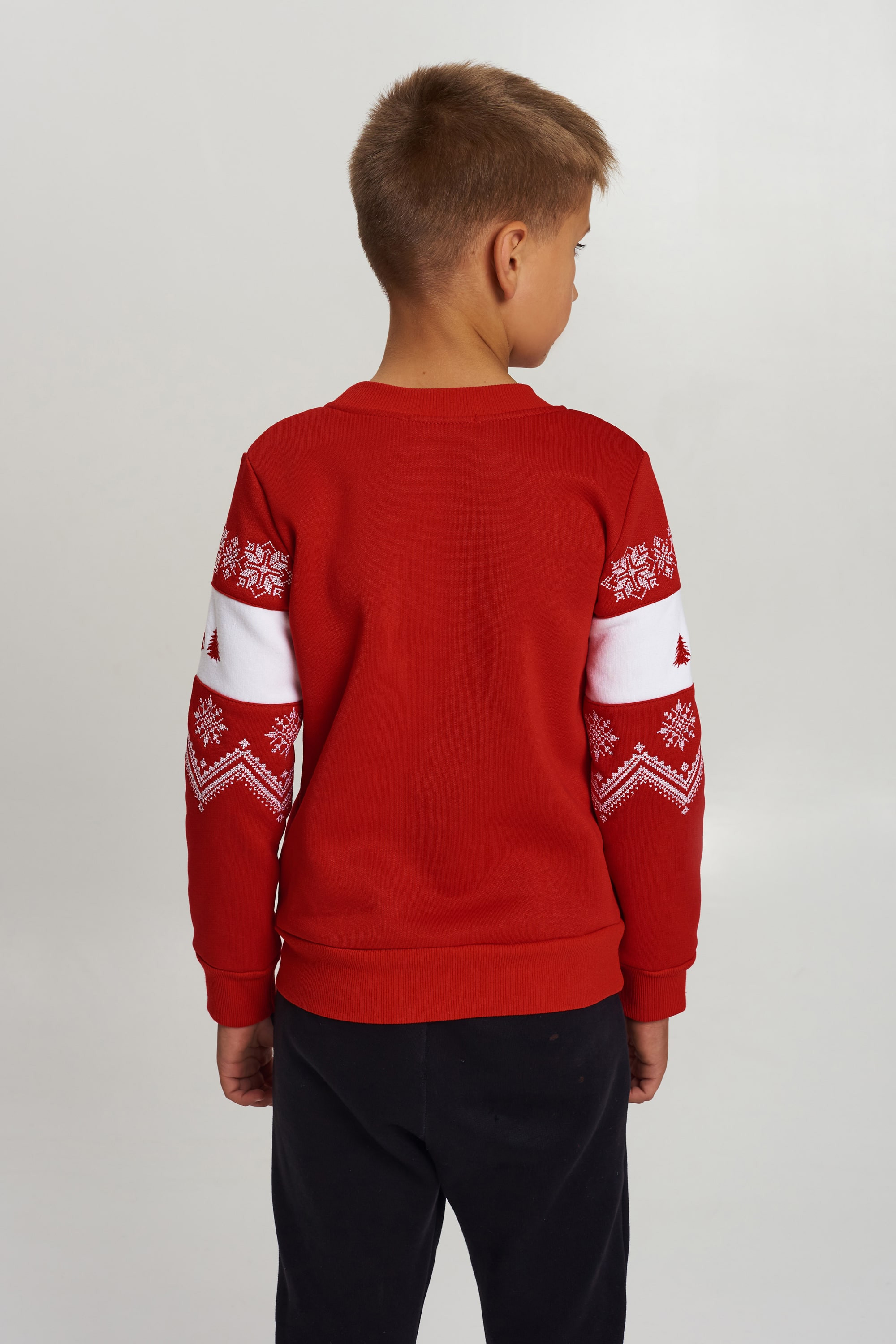 Christmas sweatshirt for a boy red
