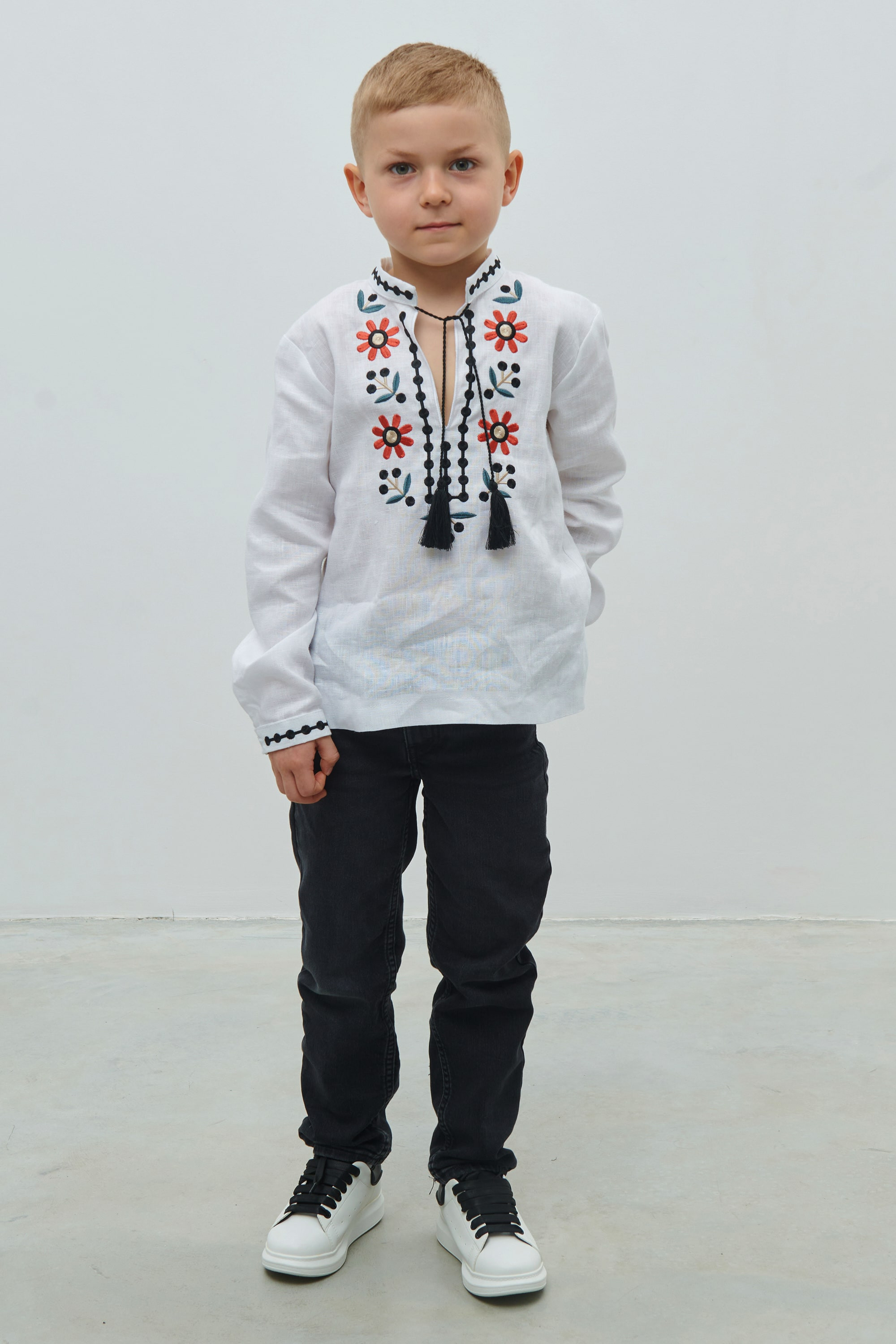Linen white shirt for a boy Rozkvit