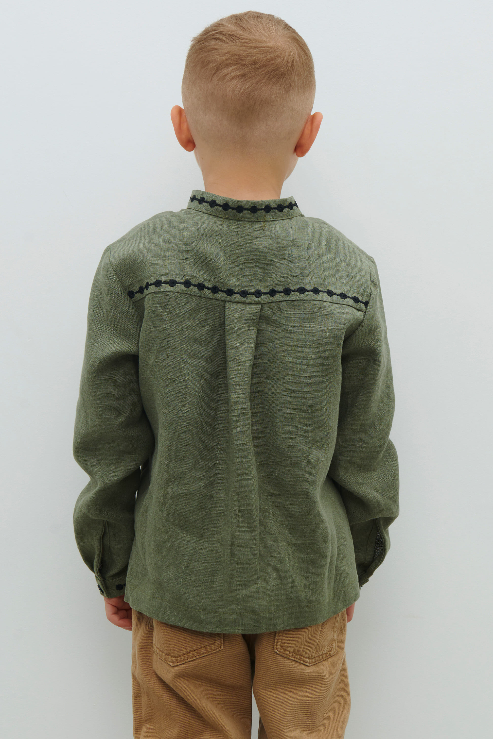 A shirt for a boy. The flowering of Maria Prymachenko's work | 110