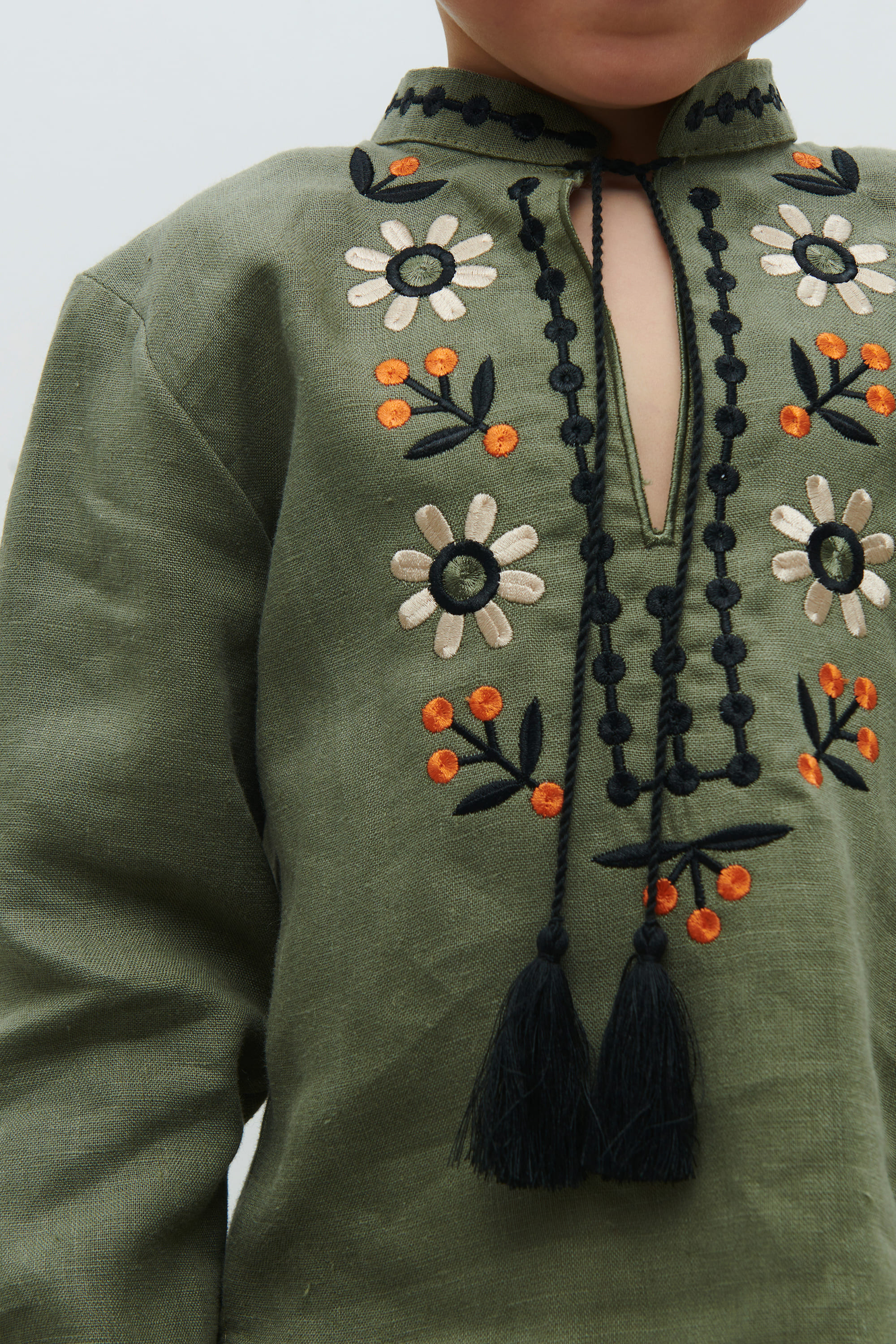 A shirt for a boy. The flowering of Maria Prymachenko's work | 110