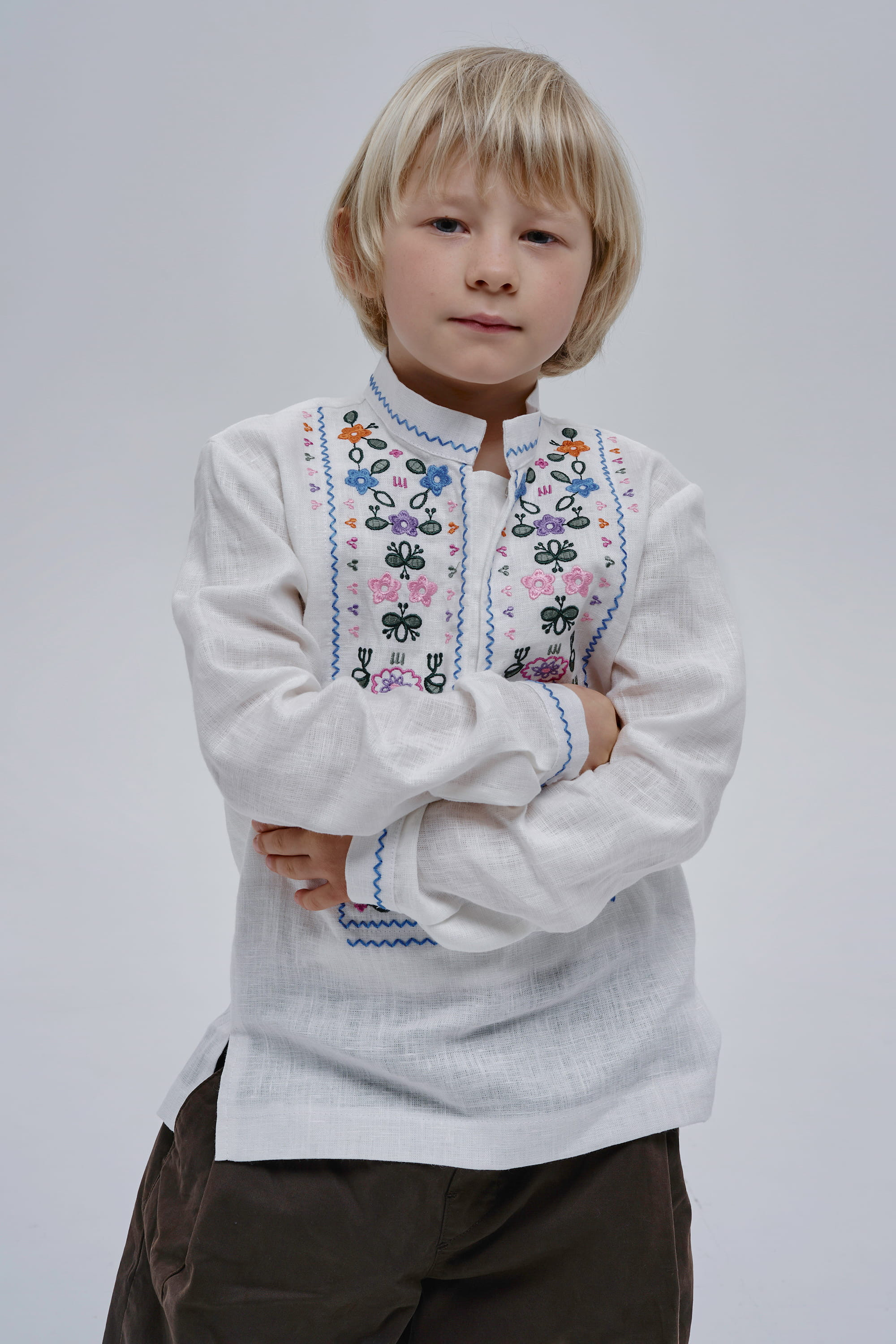 White embroidered shirt for a boy Huli-Huli | 116
