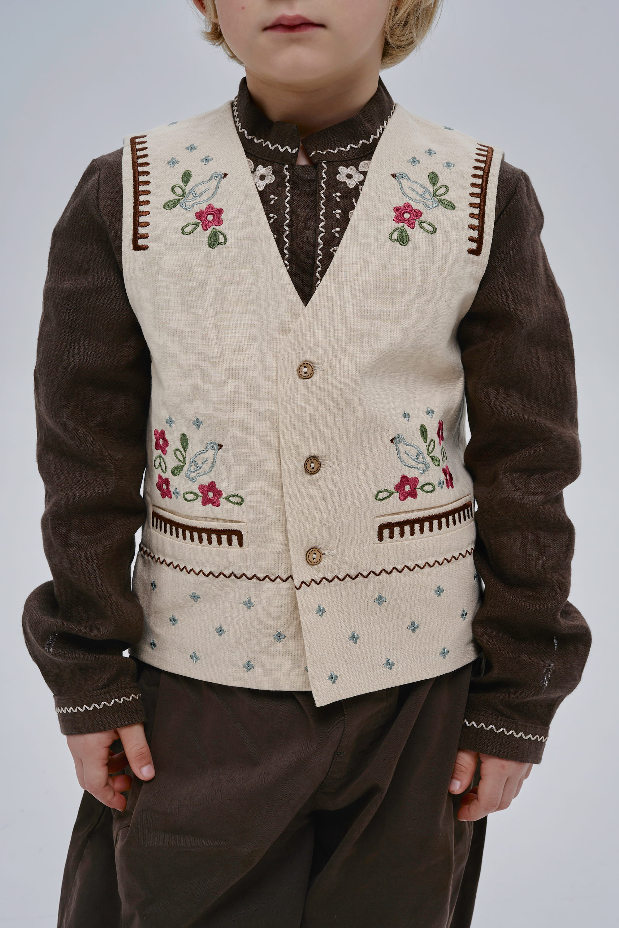 Embroidered beige vest for boy Guli-Guli | 116-122