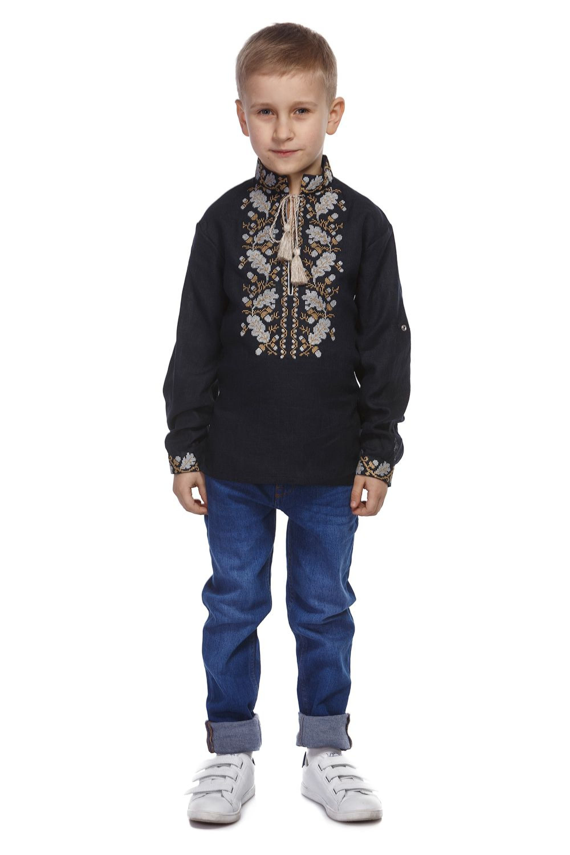 Dark blue shirt for the boy embroidered with oak leaves | 110