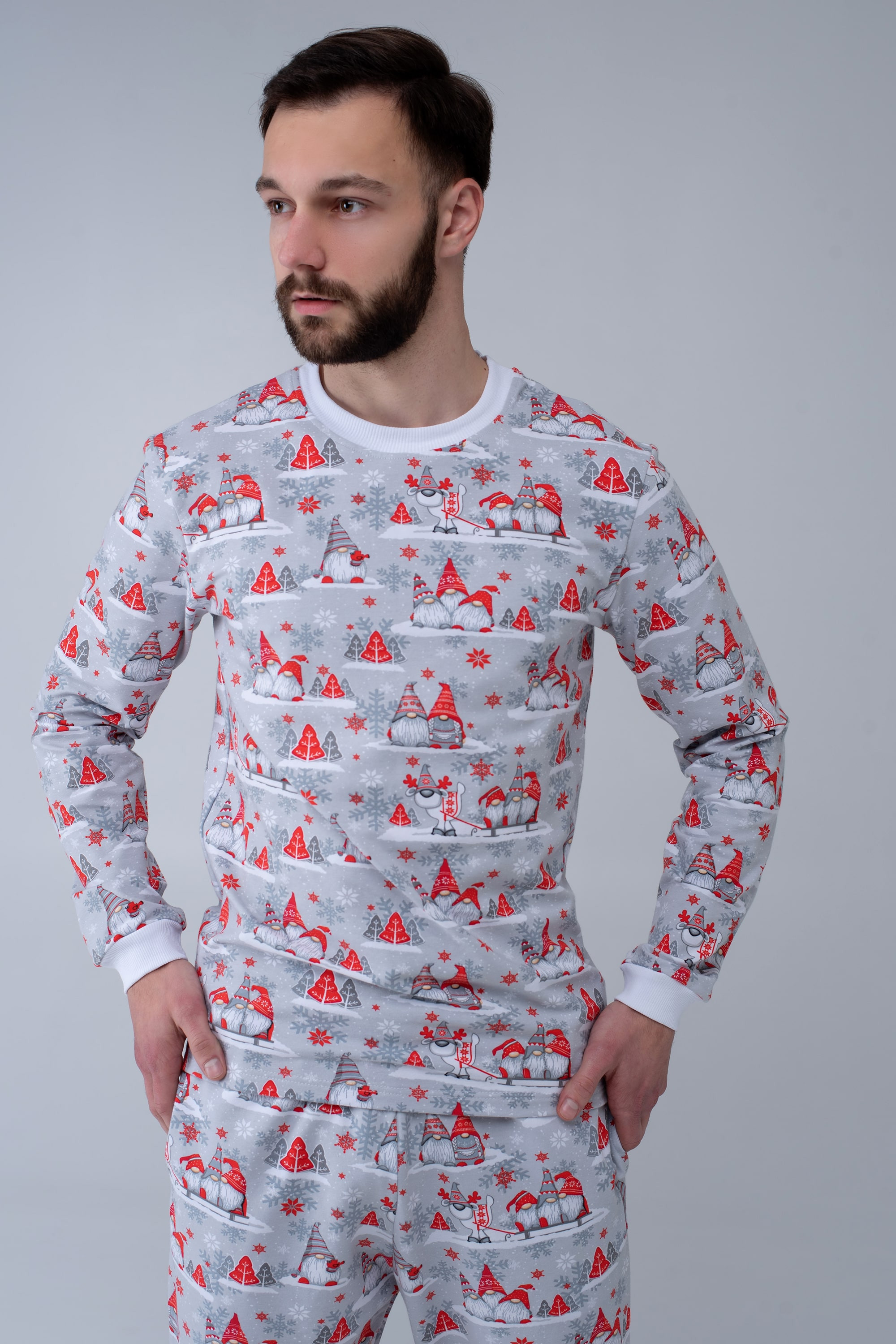 Men's warm New Year's pajamas with gnomes