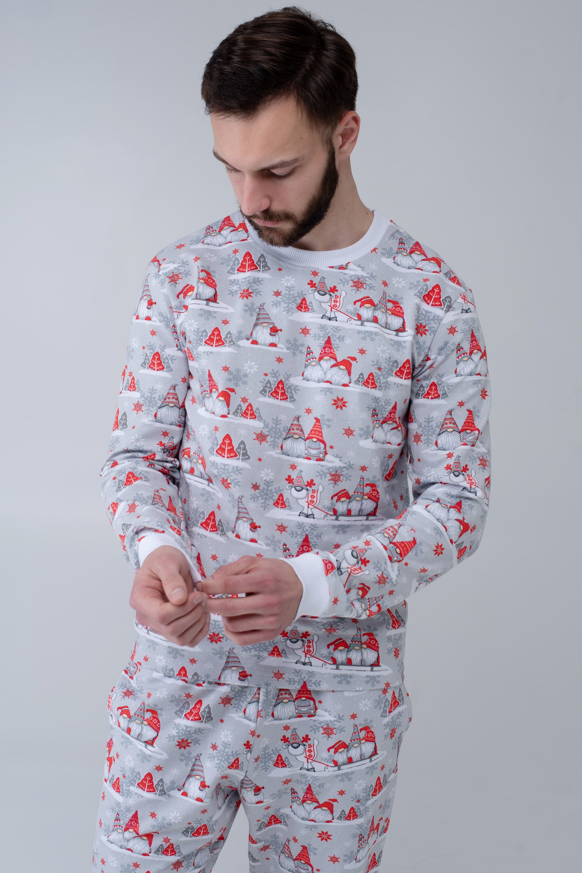 Men's warm New Year's pajamas with gnomes