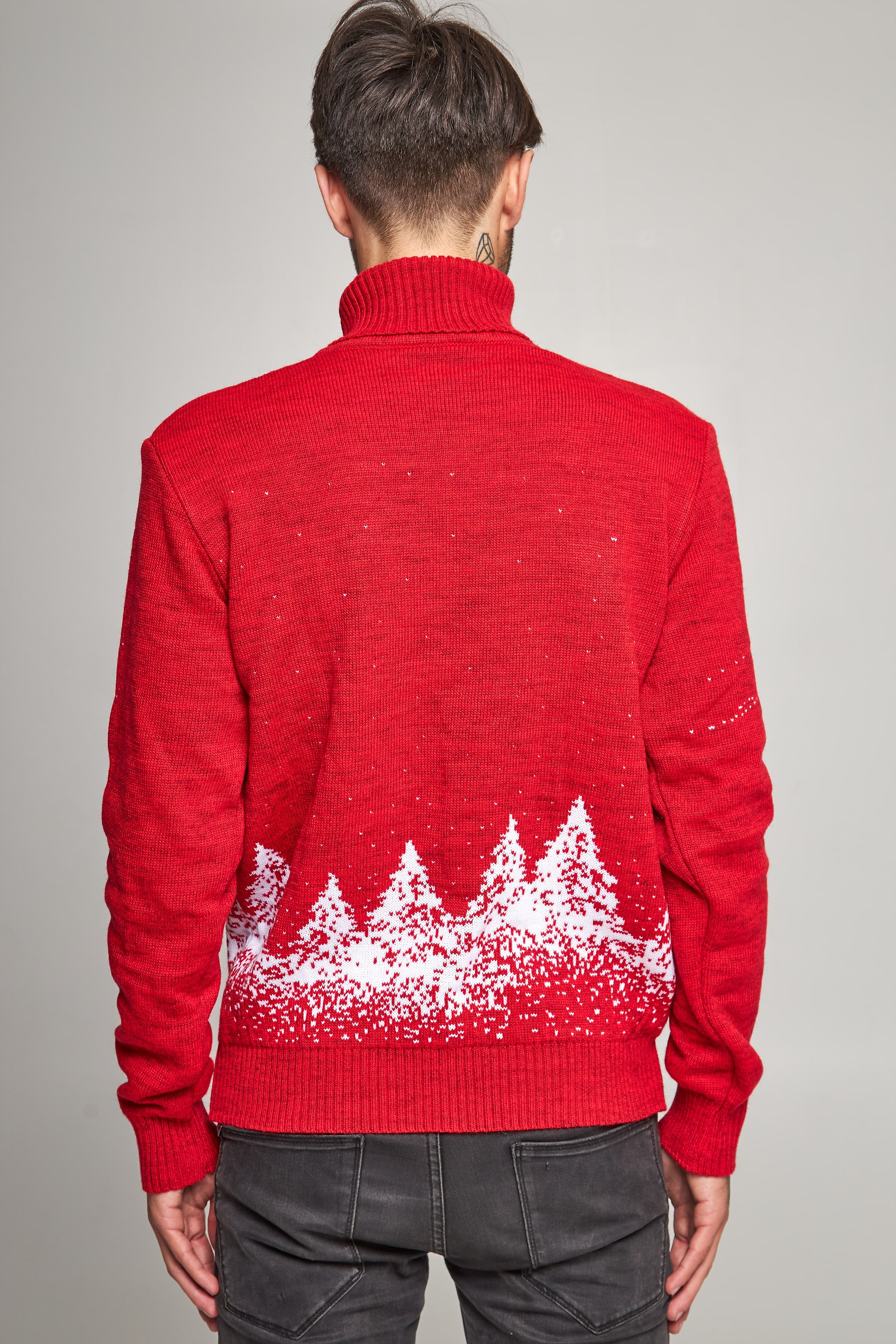 New Year's knitted sweater with deer 10