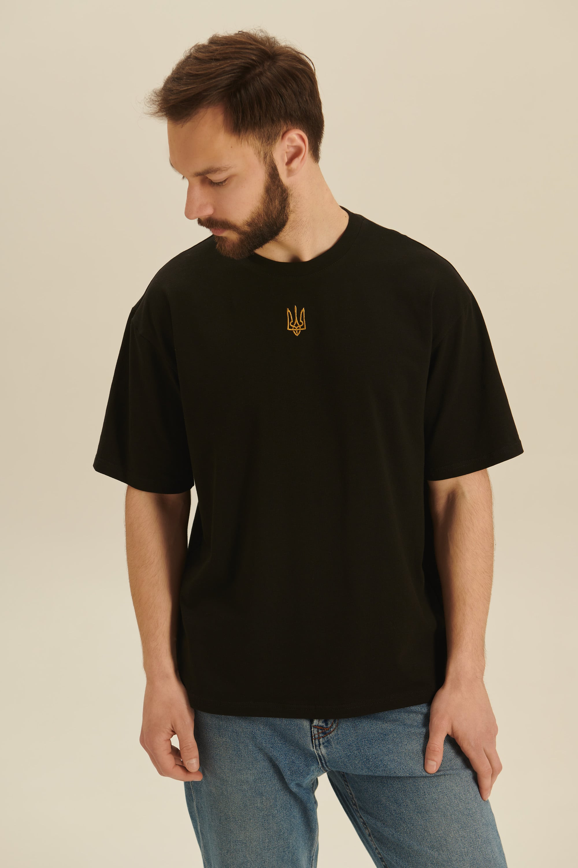 Men's embroidered T-shirt with the coat of arms of Ukraine 2