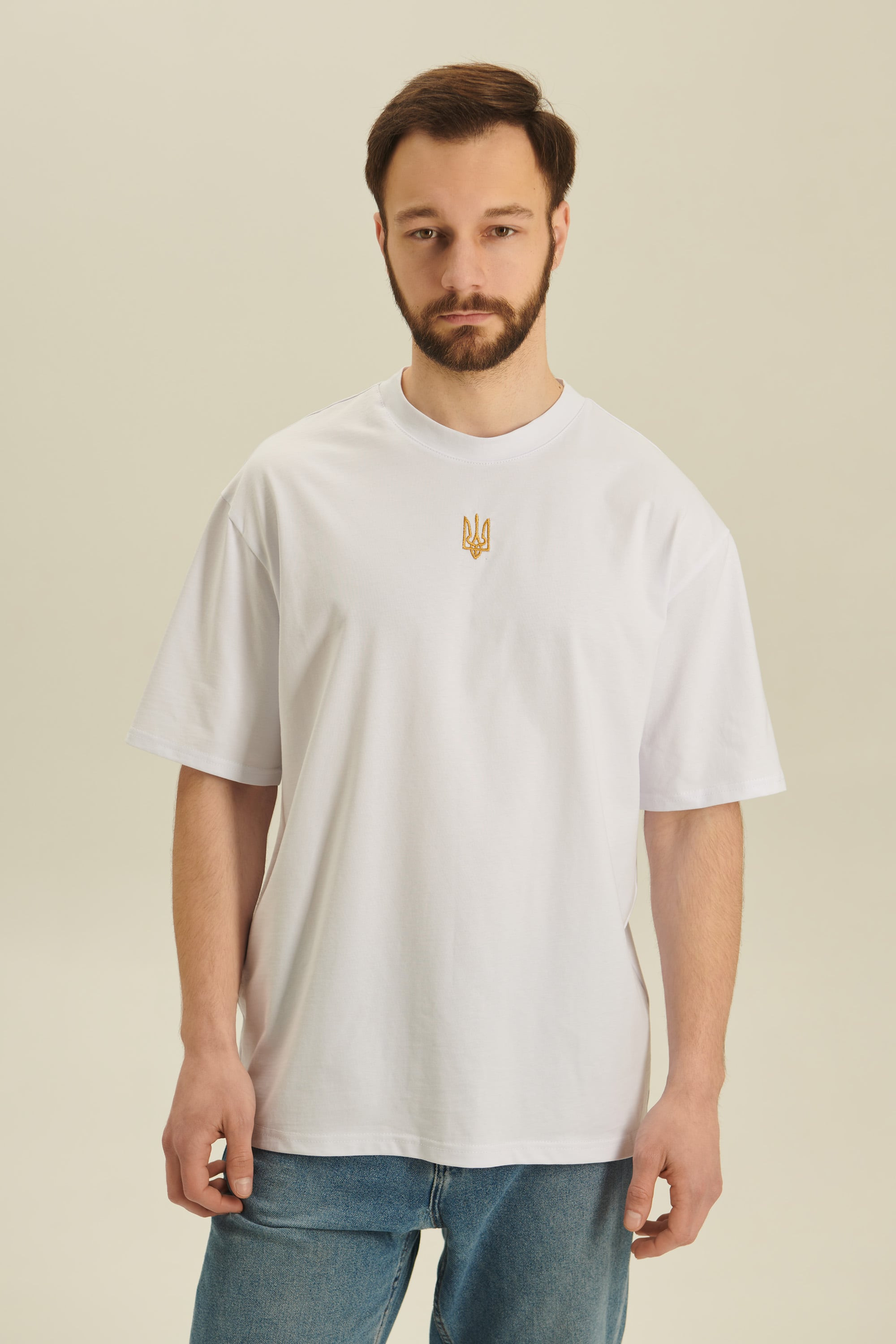 Men's embroidered T-shirt with the coat of arms of Ukraine 3