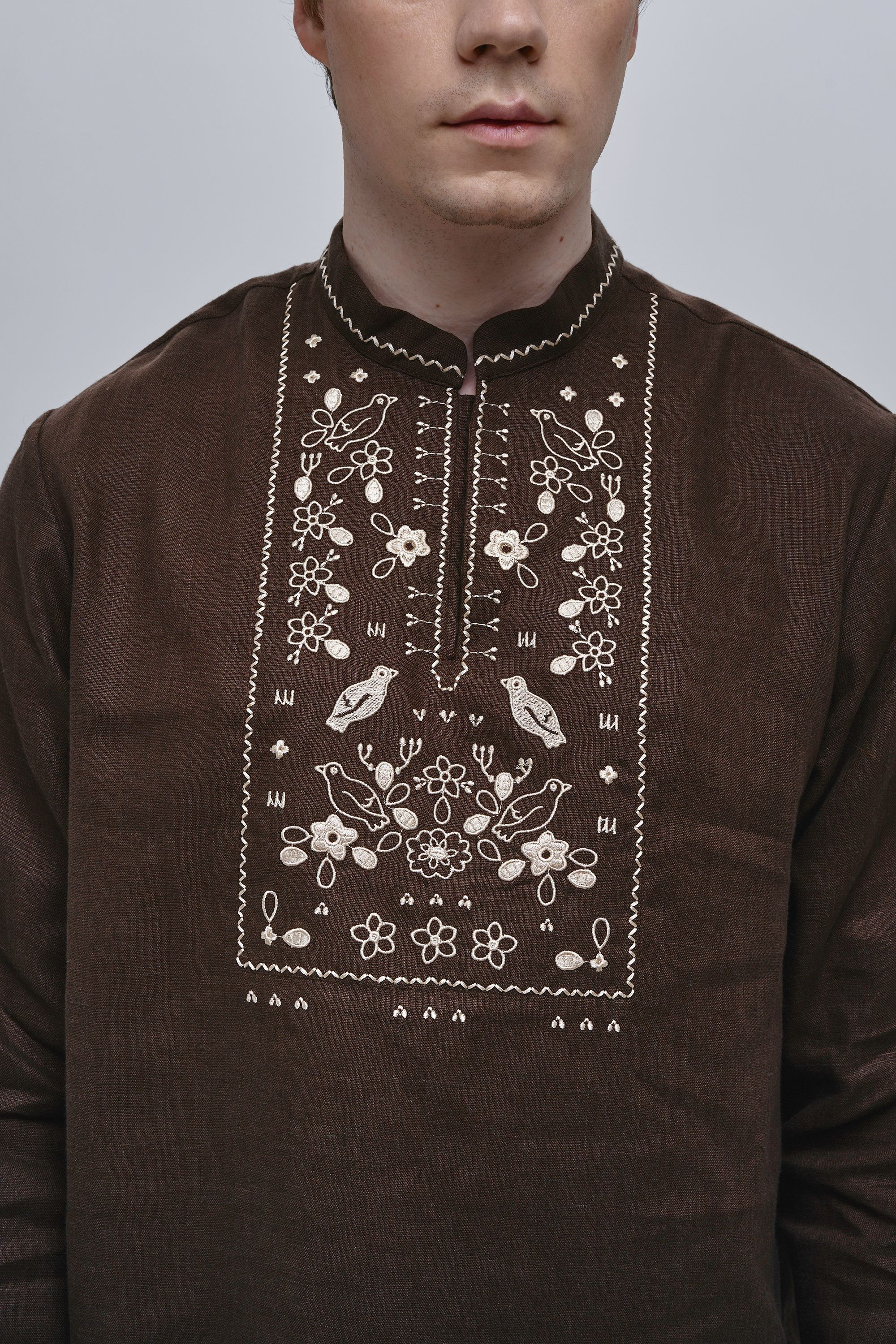 Chocolate embroidered men's shirt Huli-Huli | XS | 44