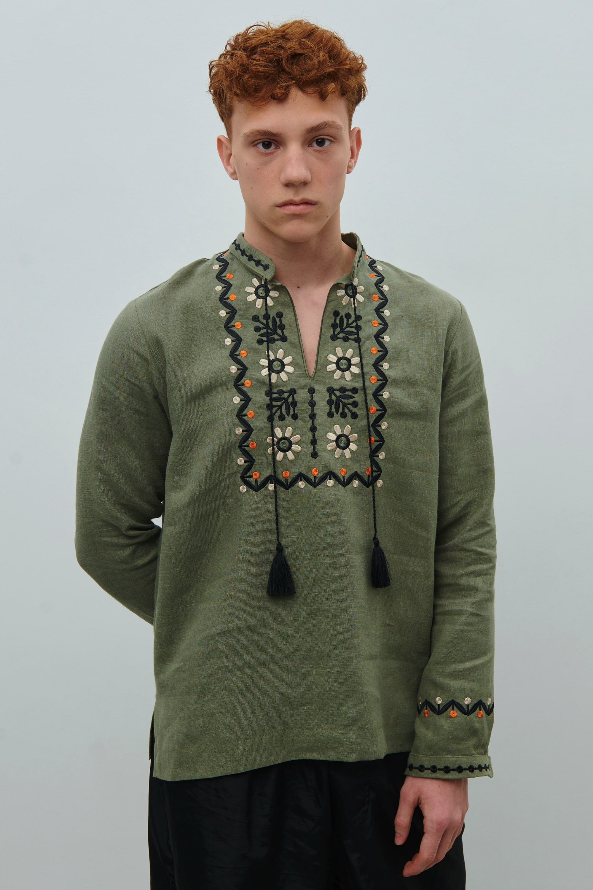 Men's embroidered linen shirt Rozkvit
