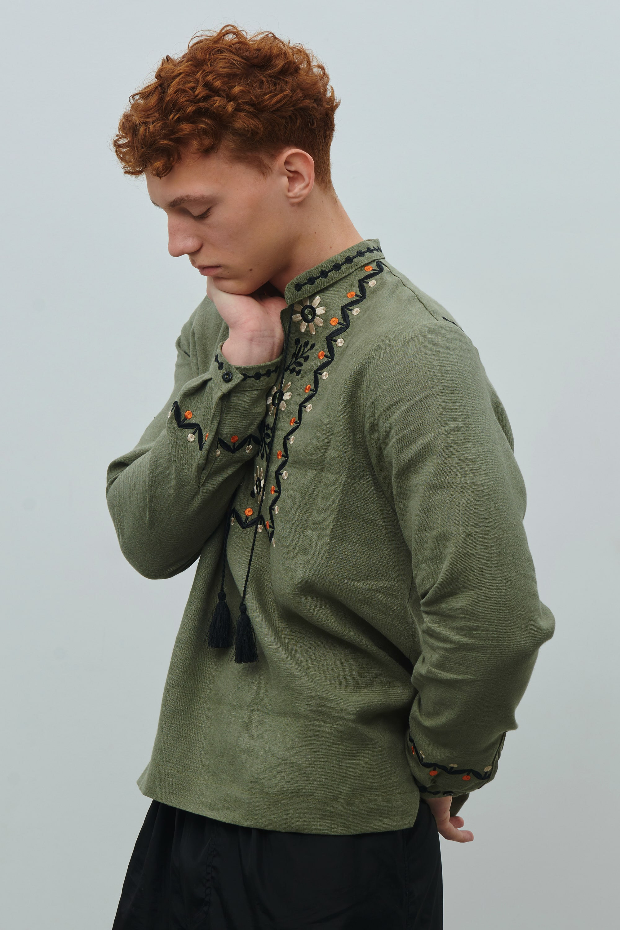 Men's embroidered linen shirt Rozkvit