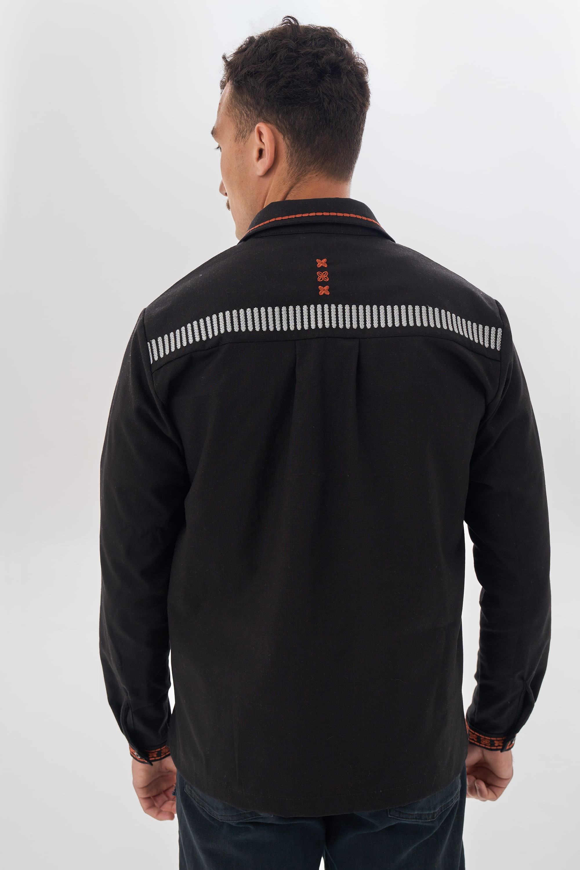 Men's embroidered shirt Dereviy 2