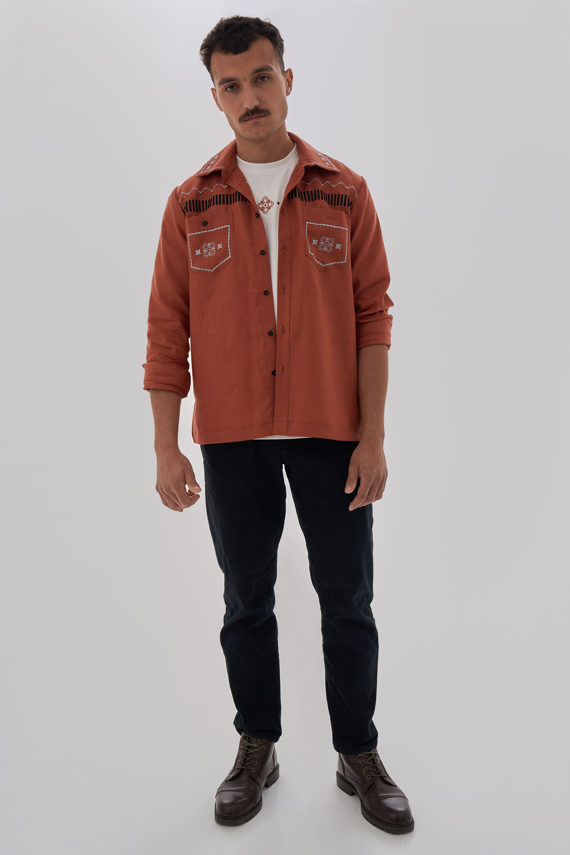 Men's brown embroidered shirt Dereviy 2 | XS | 44