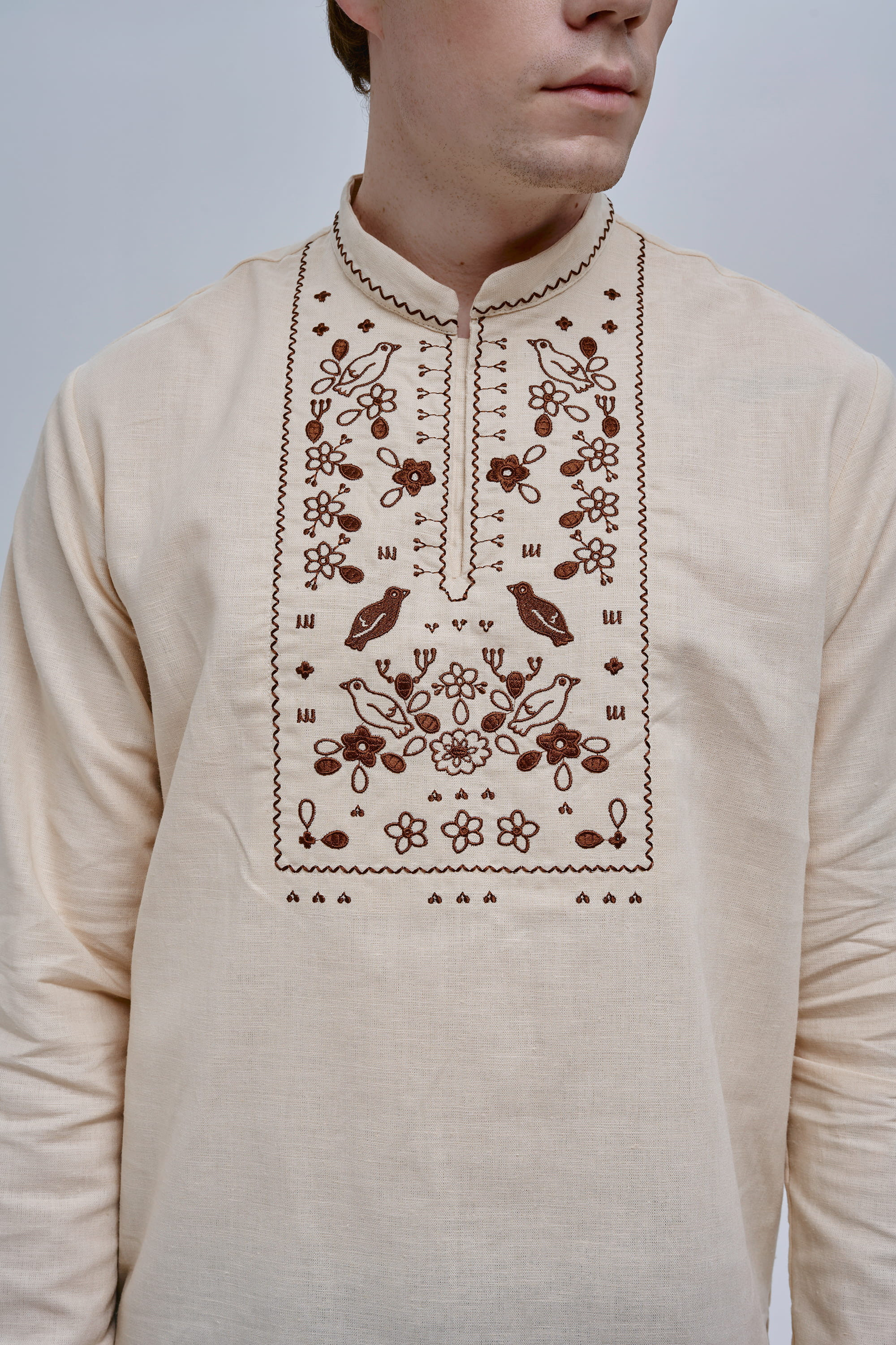 Beige embroidered men's shirt Huli-Huli Beige embroidered men's shirt Huli-Huli