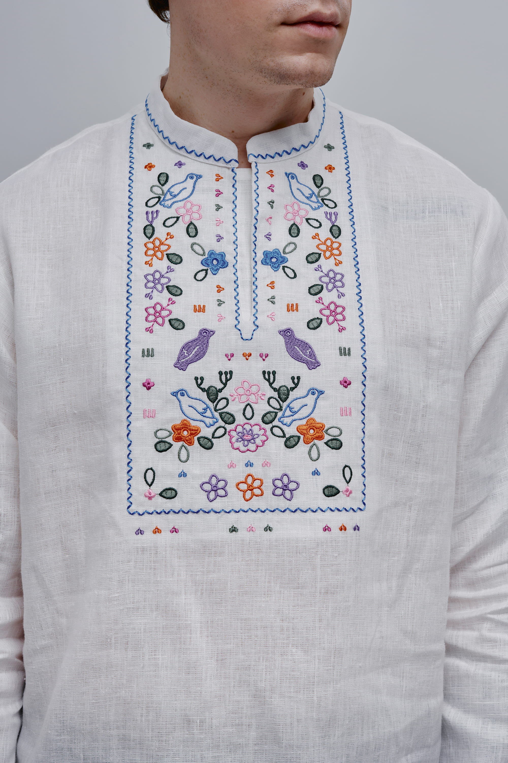 White embroidered men's shirt Huli-Huli White embroidered men's shirt Huli-Huli