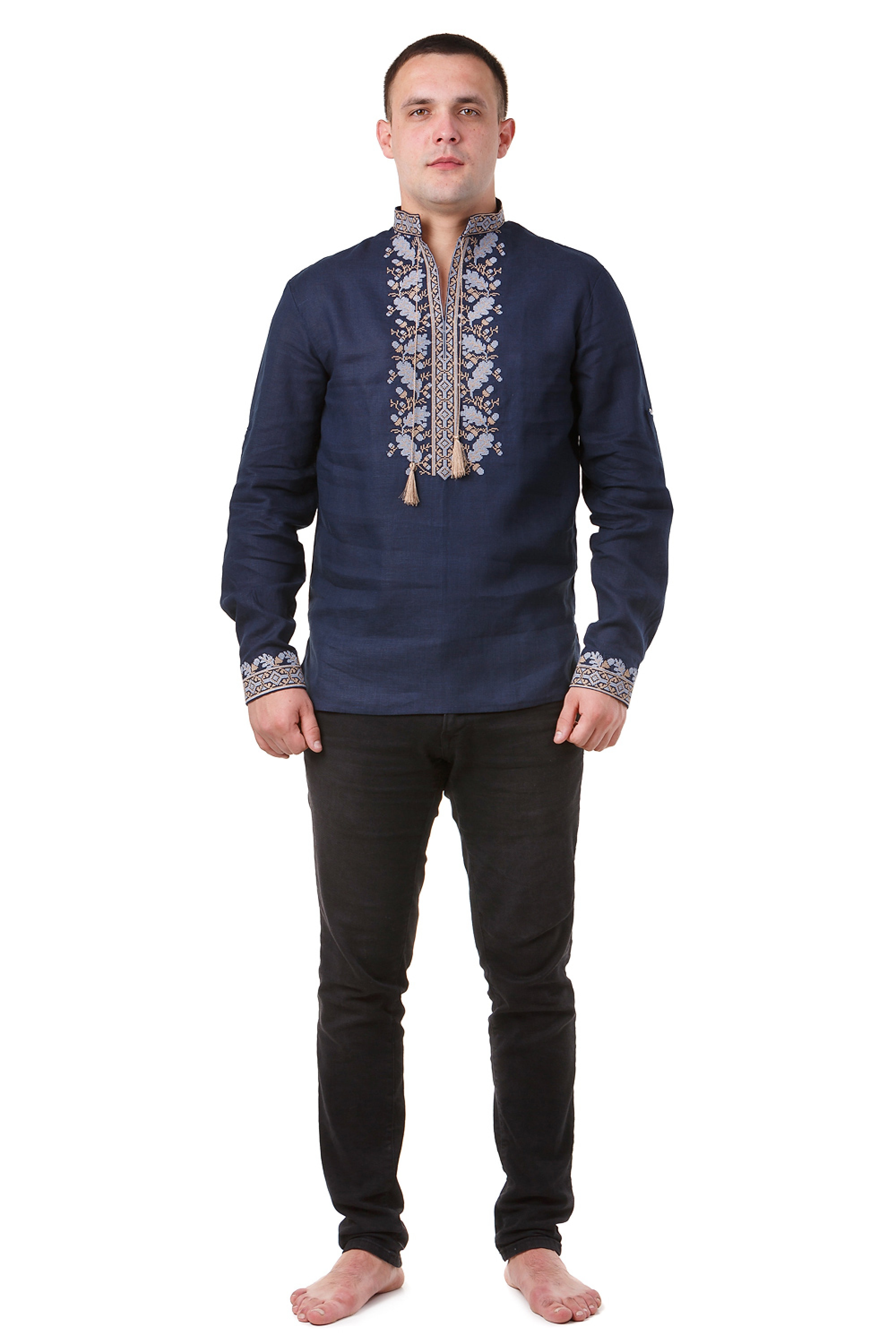 Men's embroidered shirt with a counter and long sleeve
